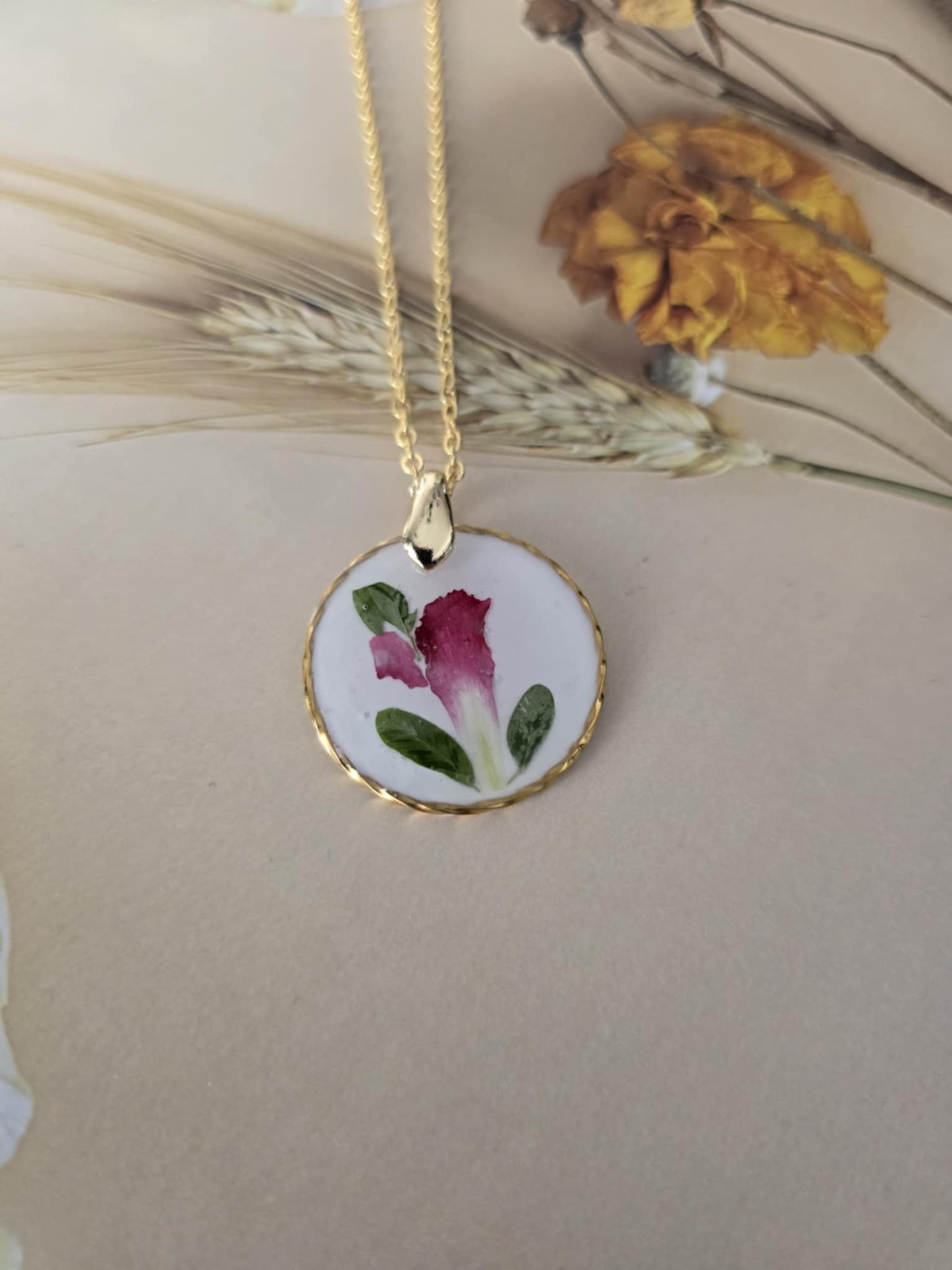 Pendentif floral envoutante