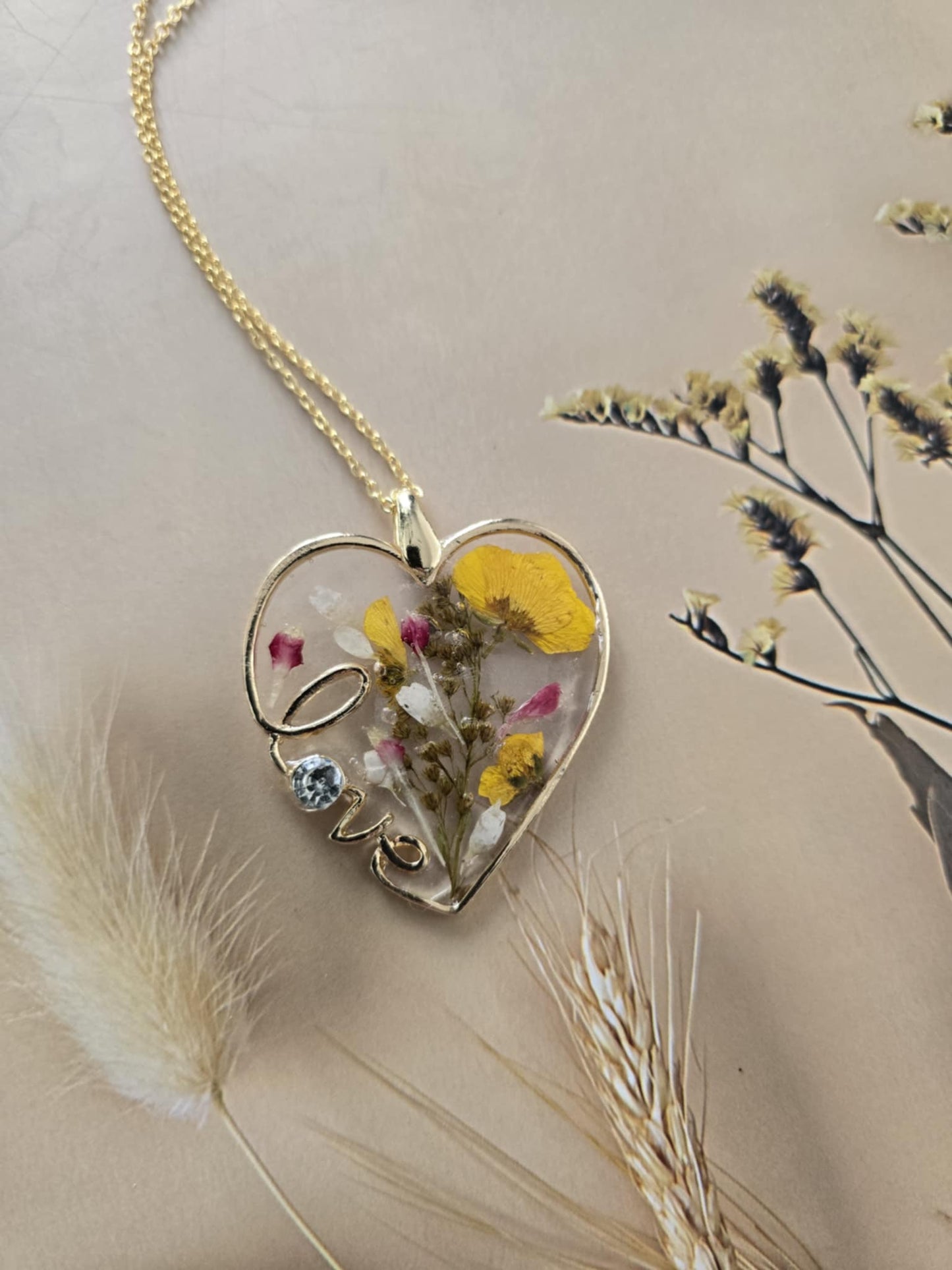 Pendentif love floral jaune