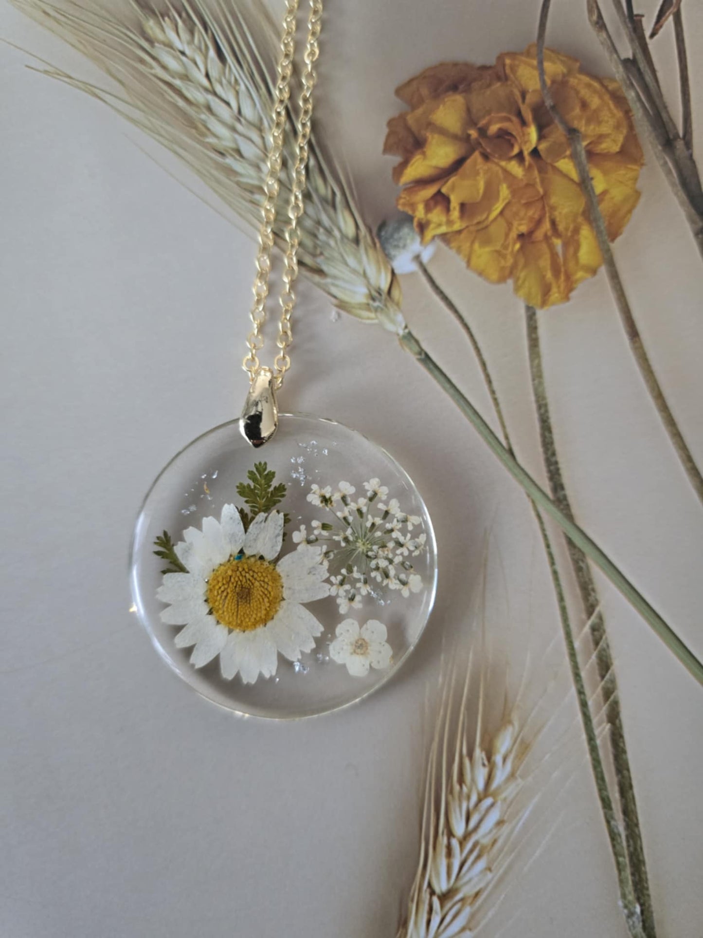 pendentif douce marguerite