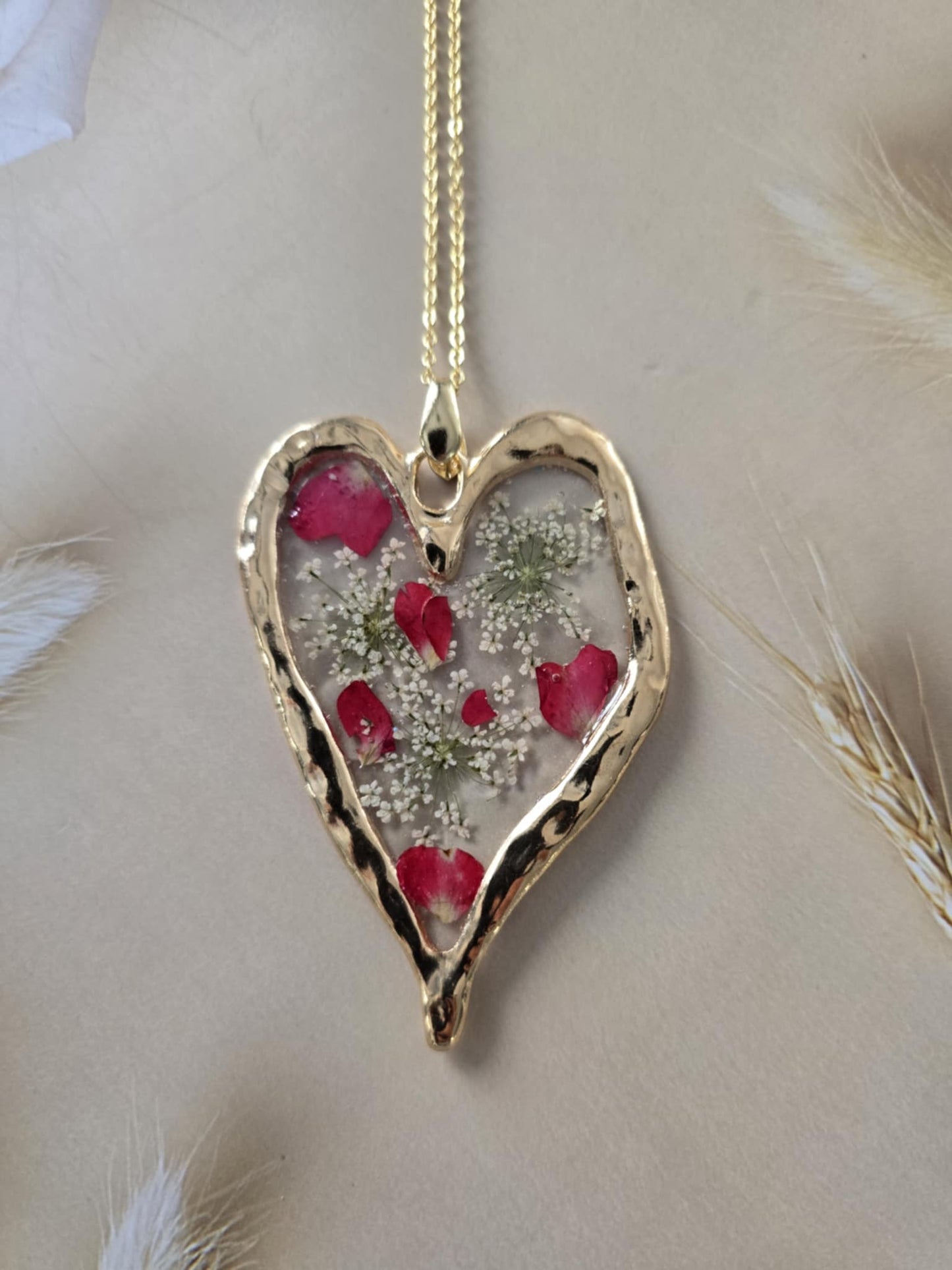 Pendentif amour fleur pétales