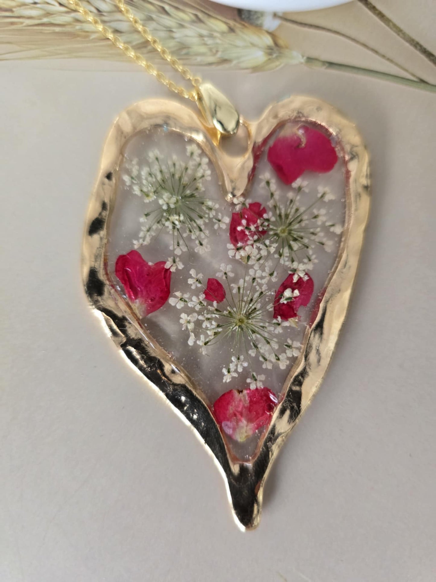 Pendentif amour fleur pétales