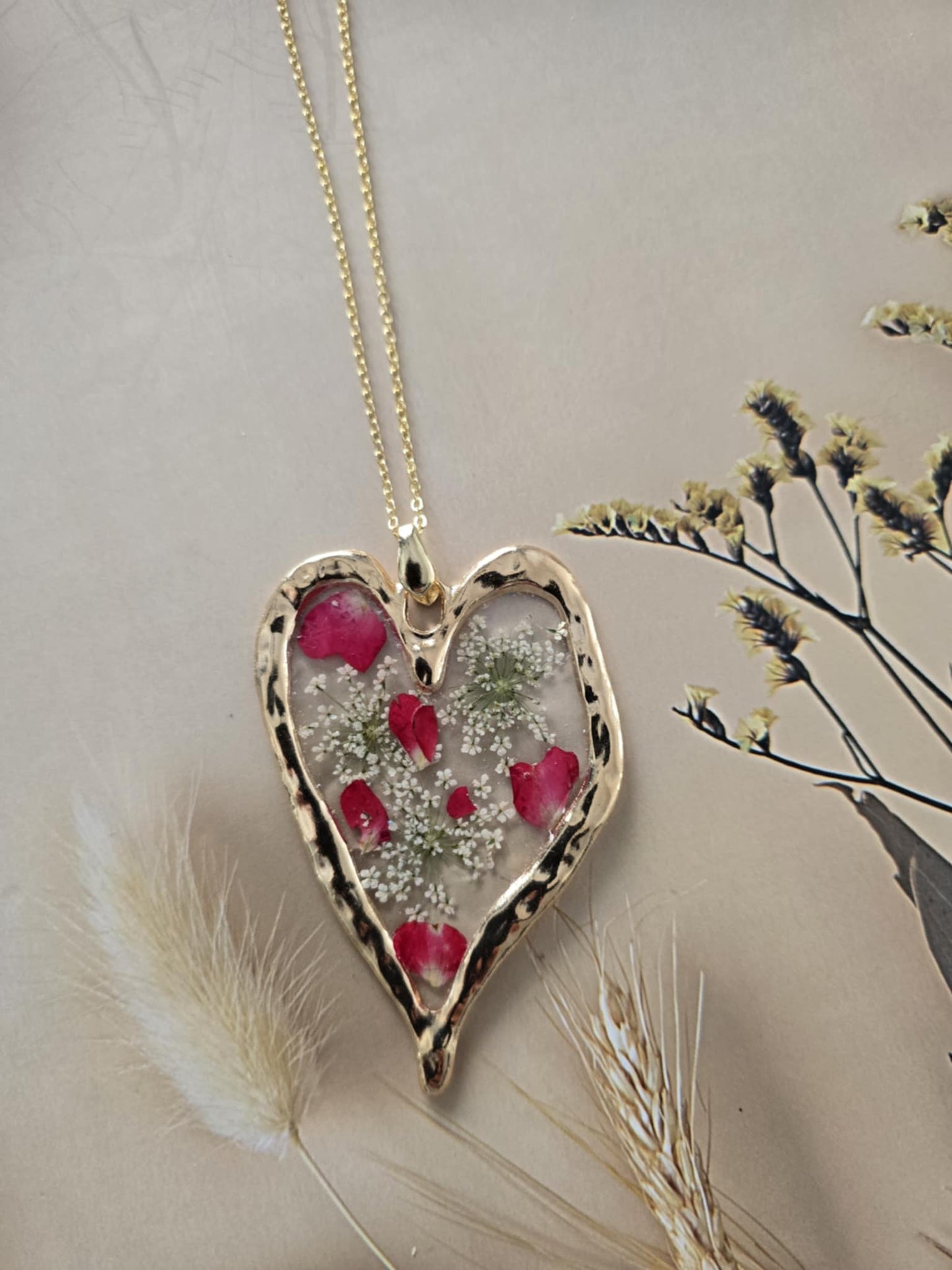 Pendentif amour fleur pétales
