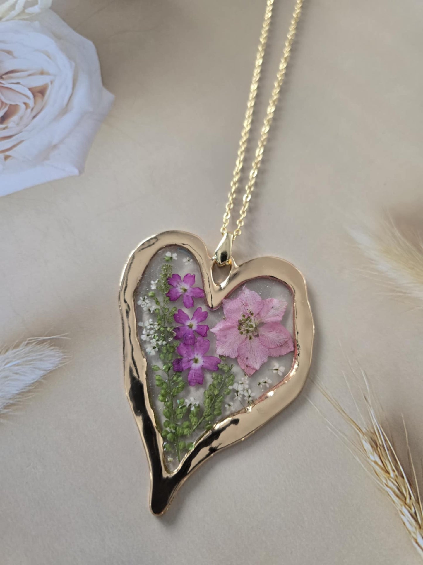 Pendentif floral coeur