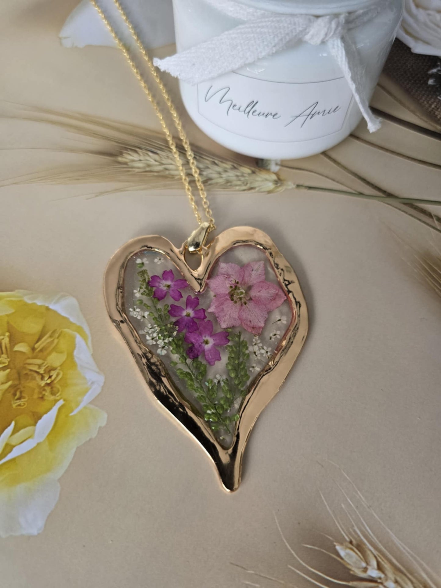 Pendentif floral coeur