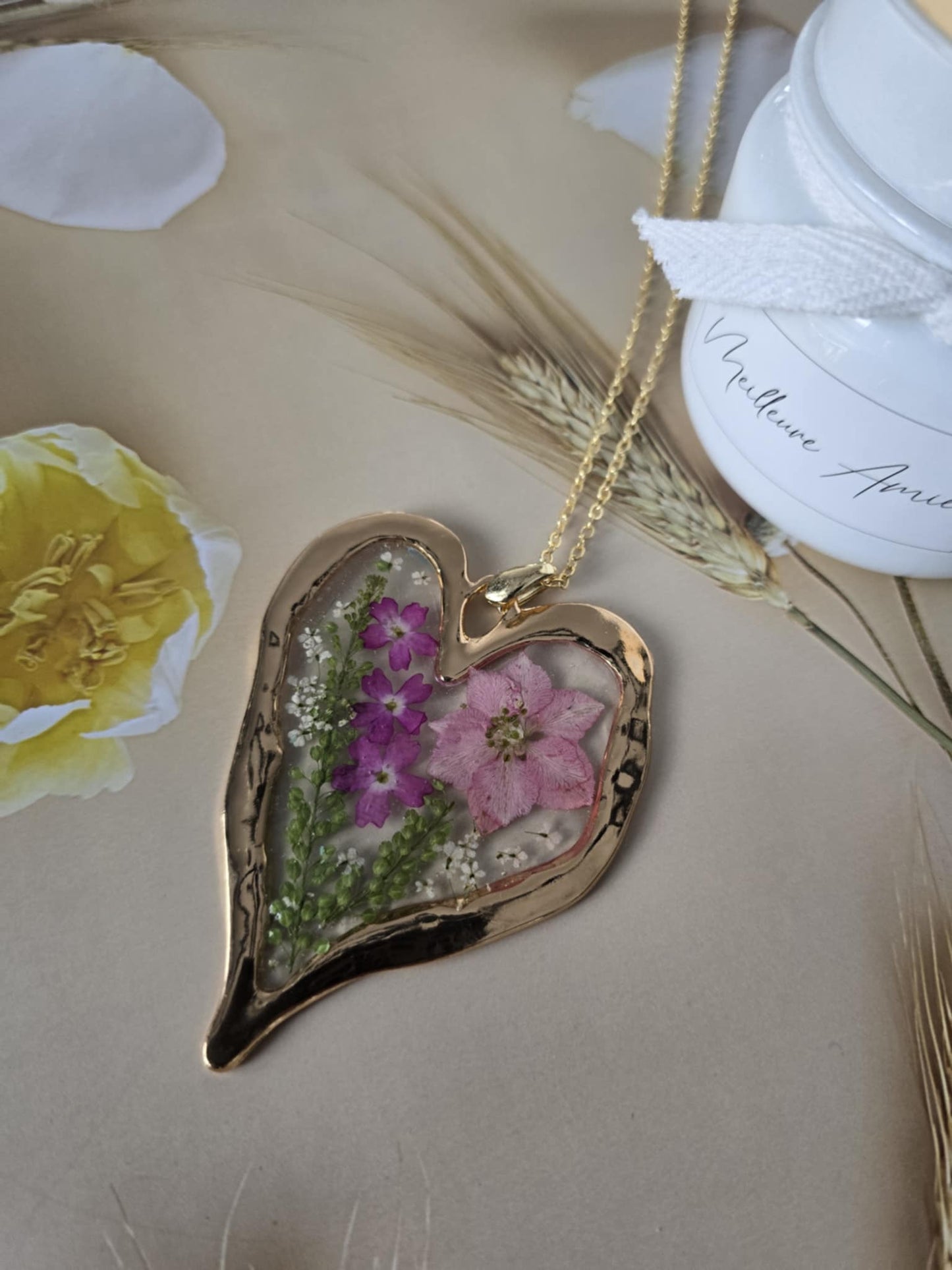 Pendentif floral coeur