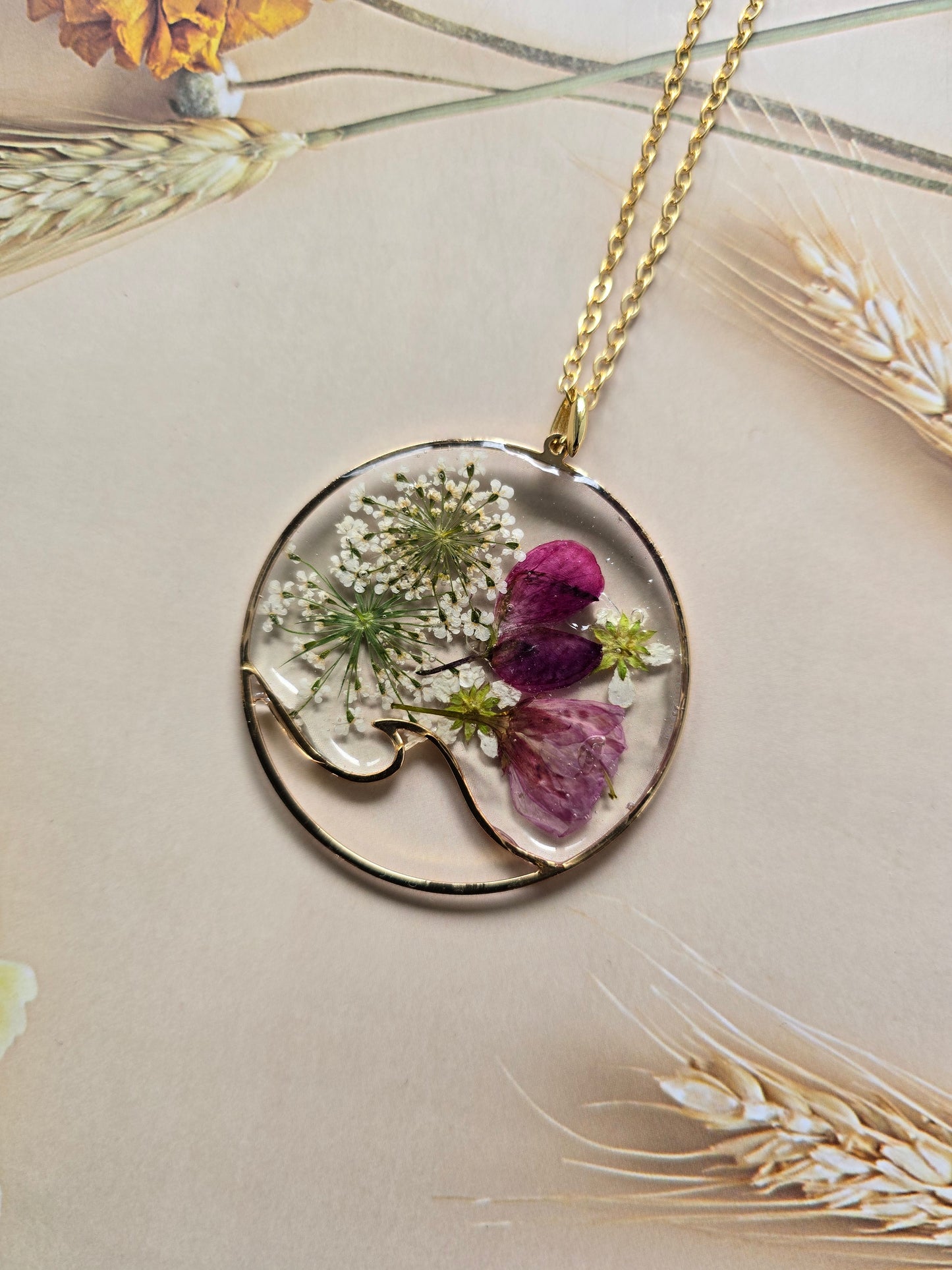 pendentif la vague de joie