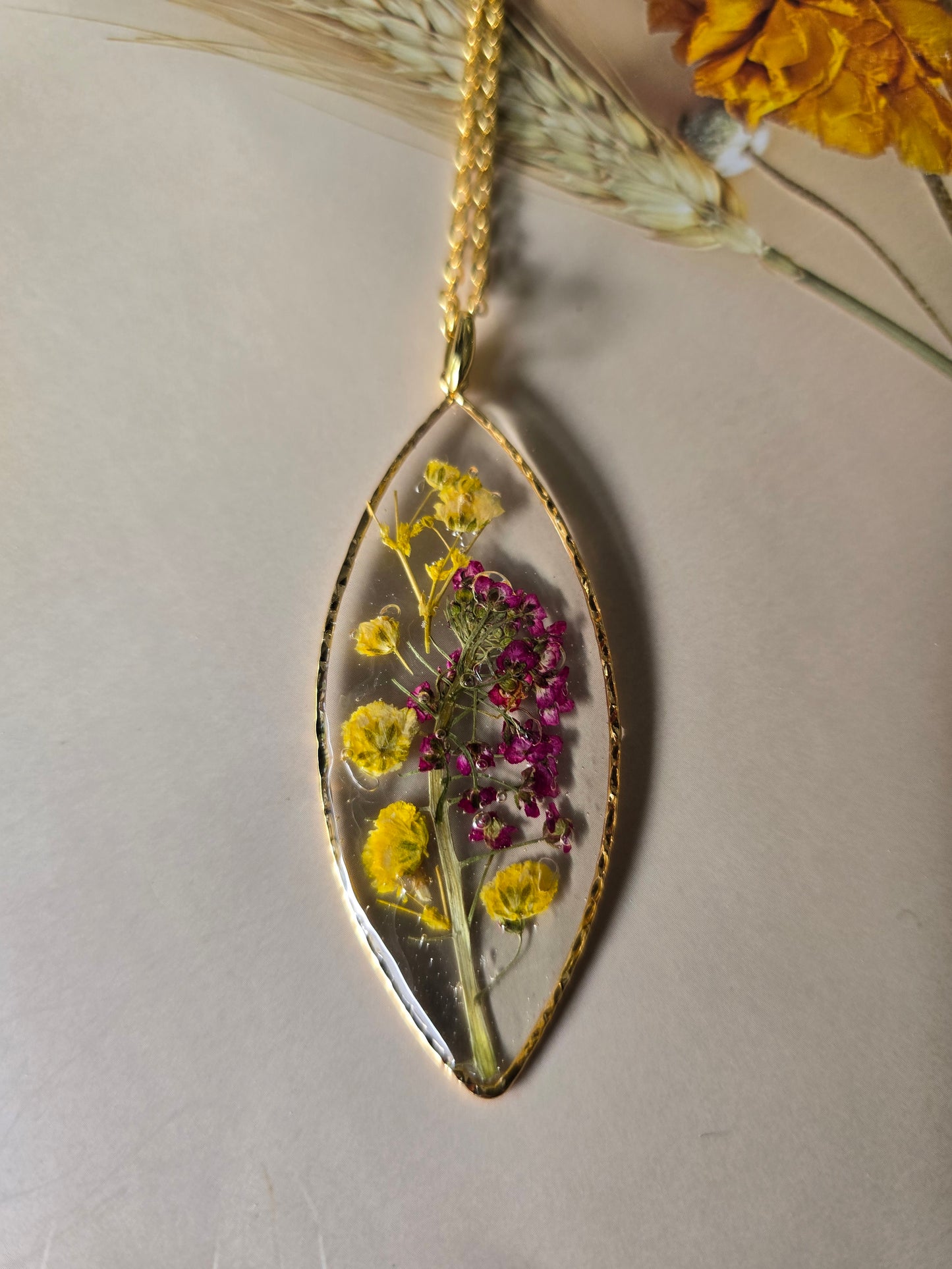 pendentif floral la vie est belle