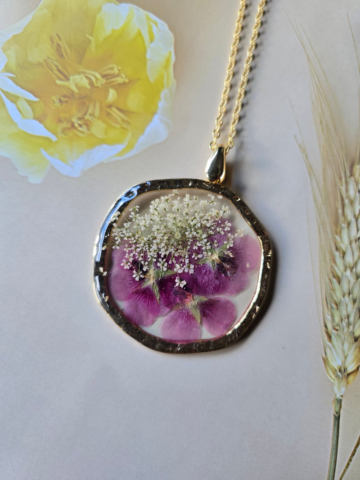 pendentif floral franchise