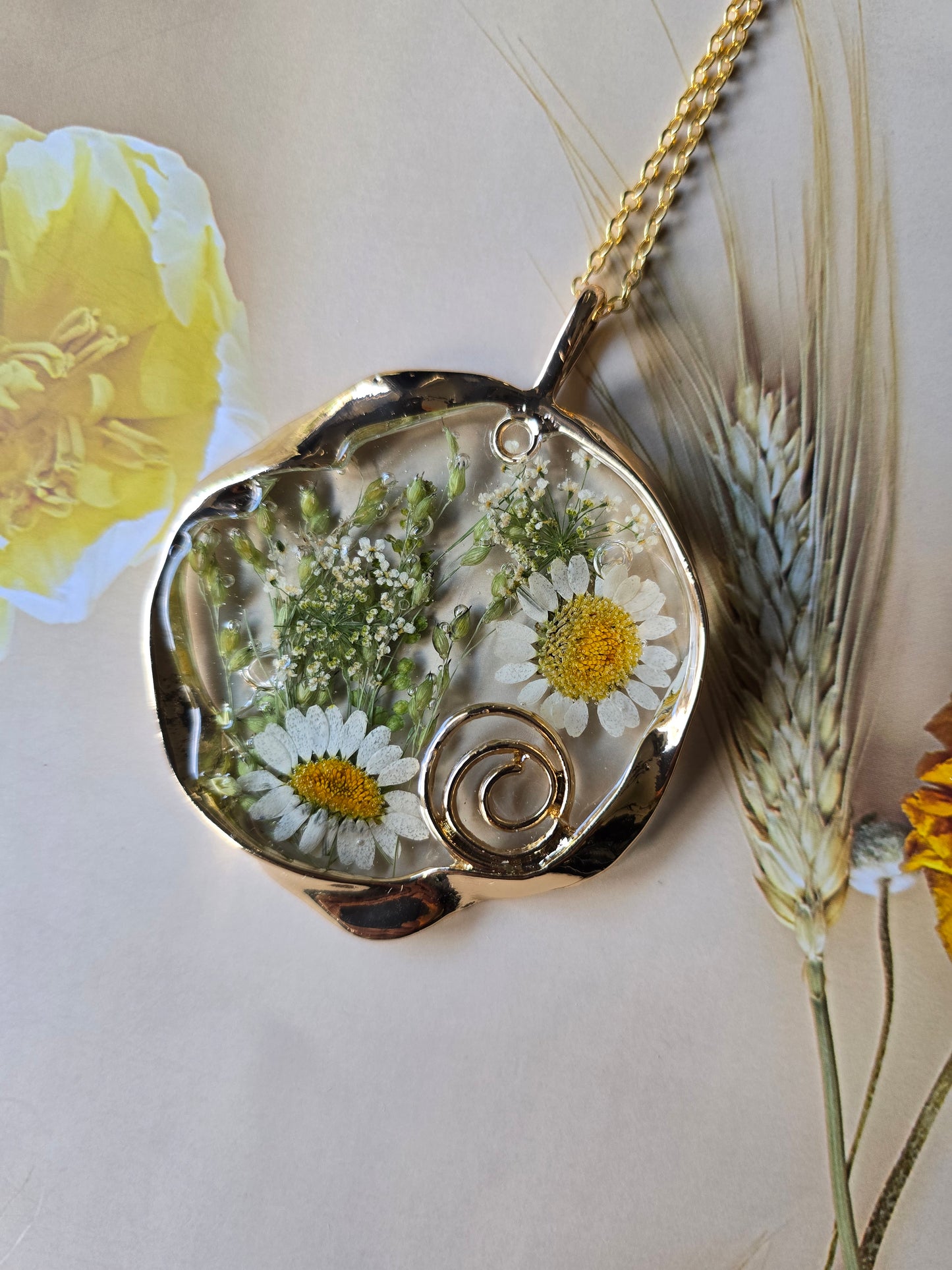 pendentif marguerite originalité