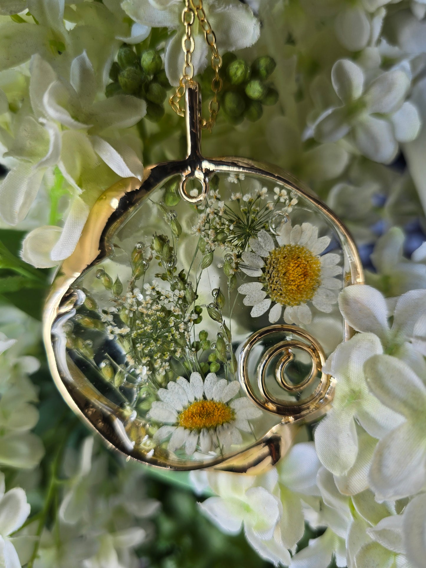 pendentif marguerite originalité