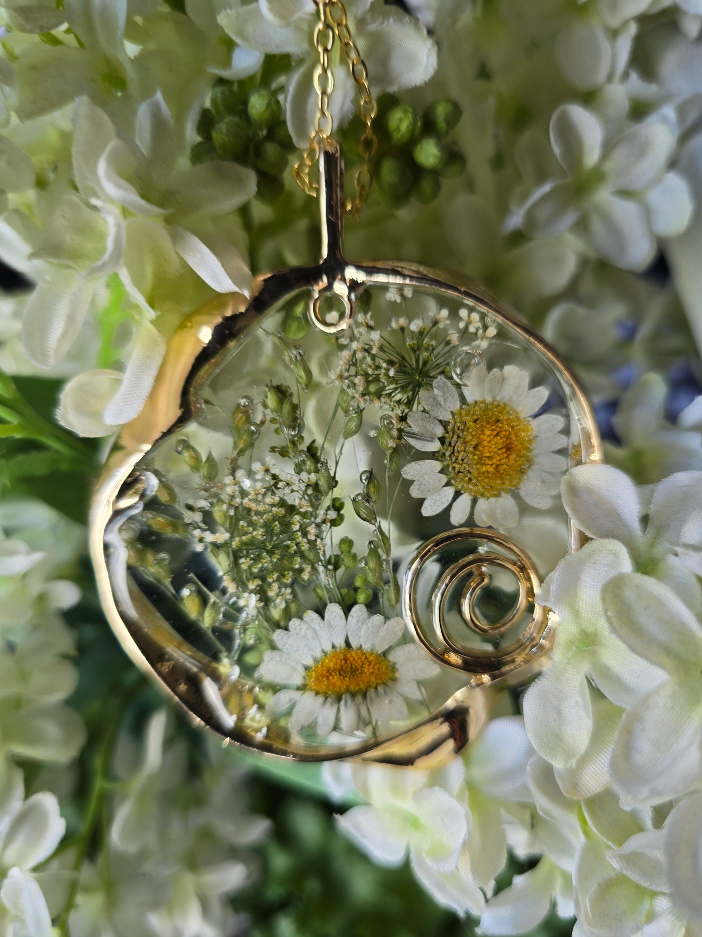 pendentif marguerite originalité