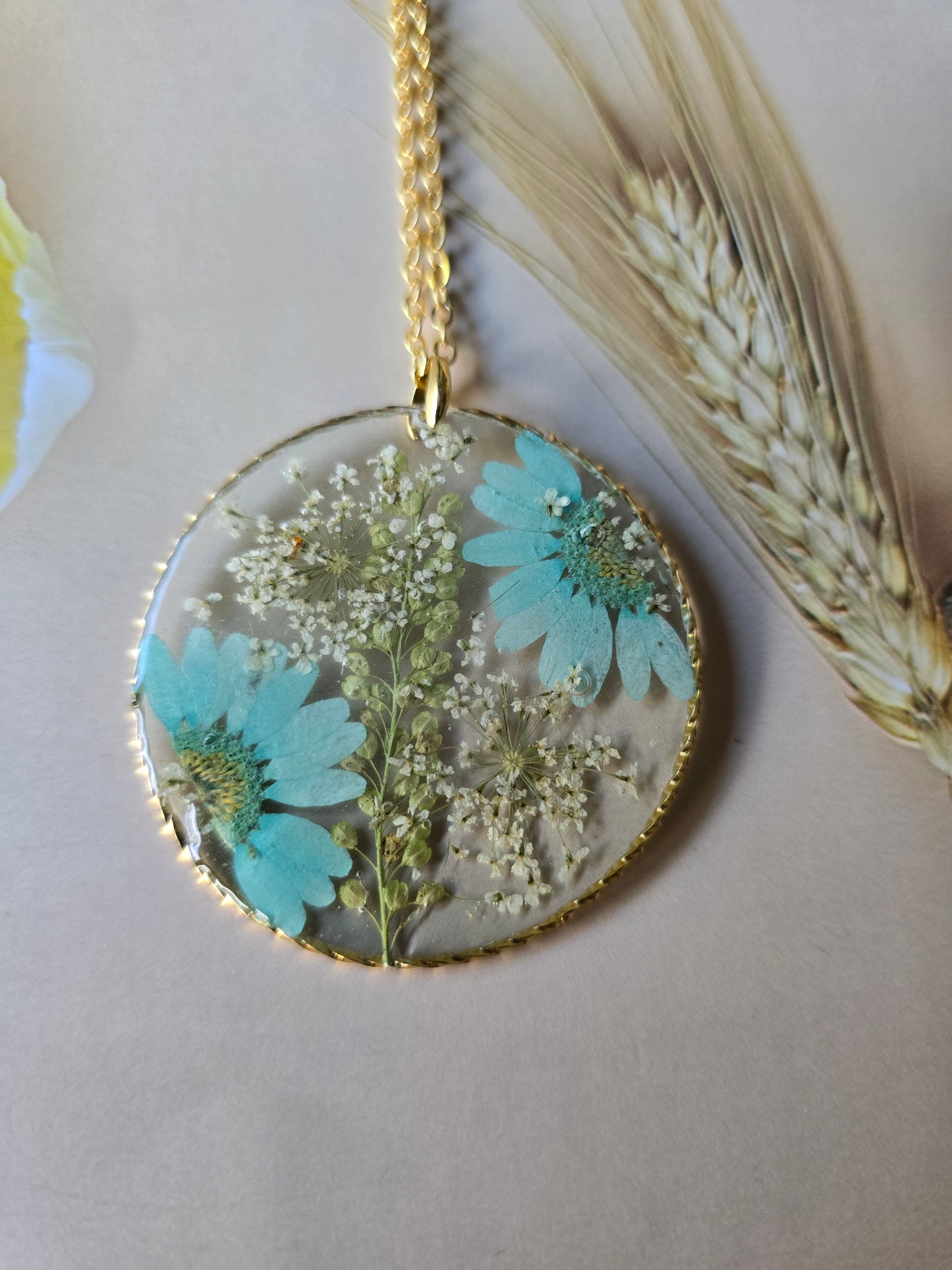 pendentif floral ambitieuse
