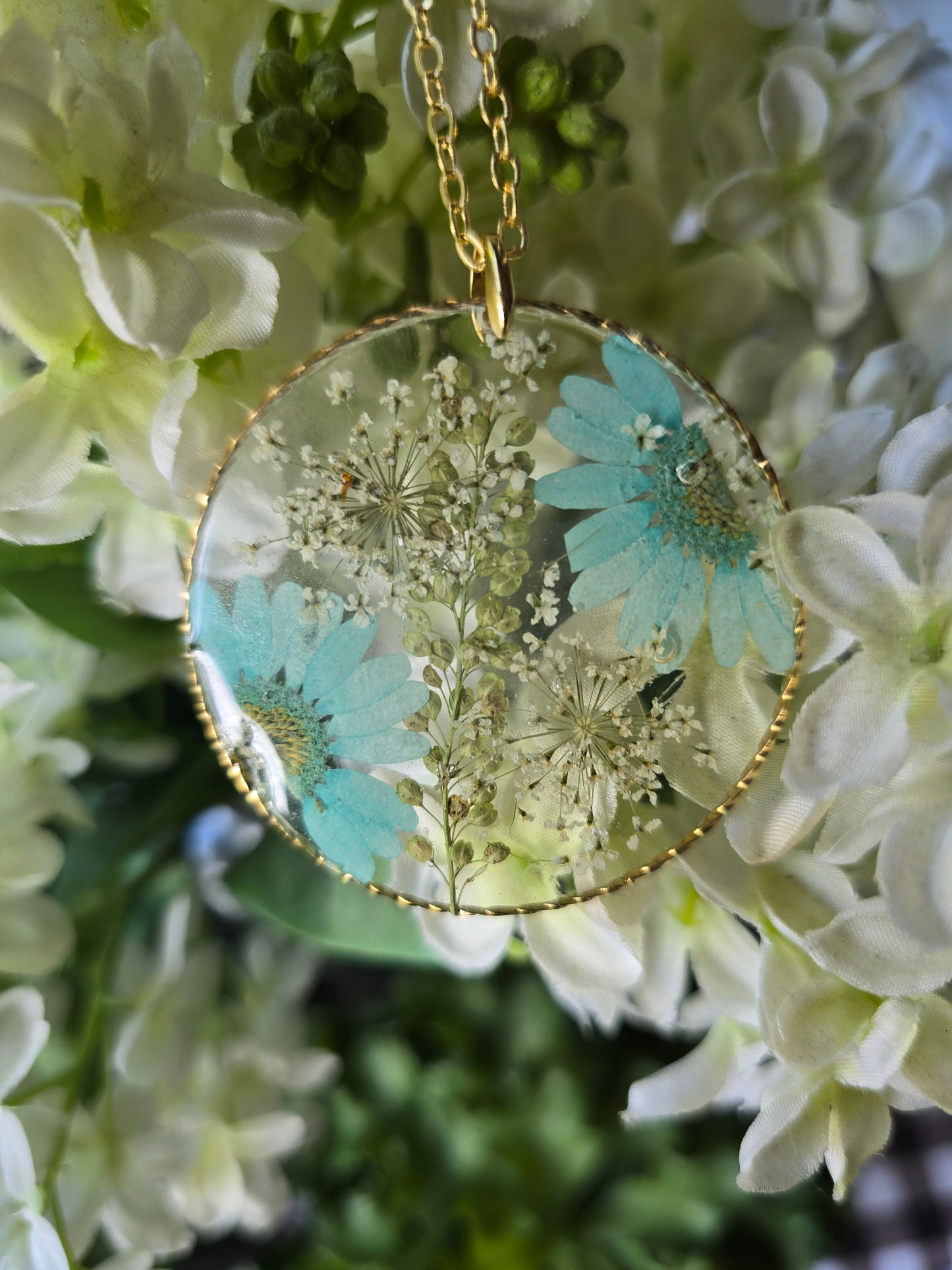 pendentif floral ambitieuse