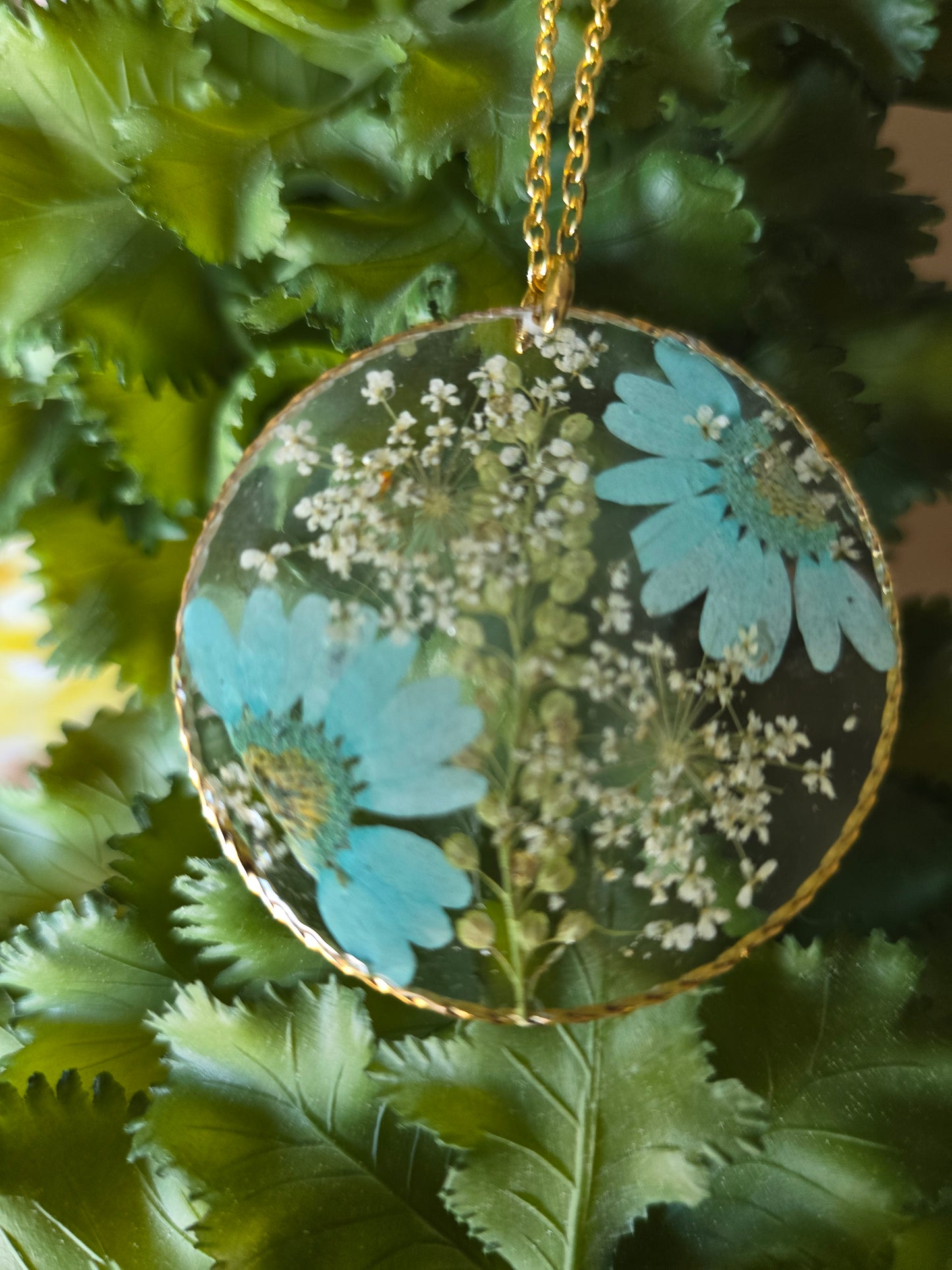 pendentif floral ambitieuse