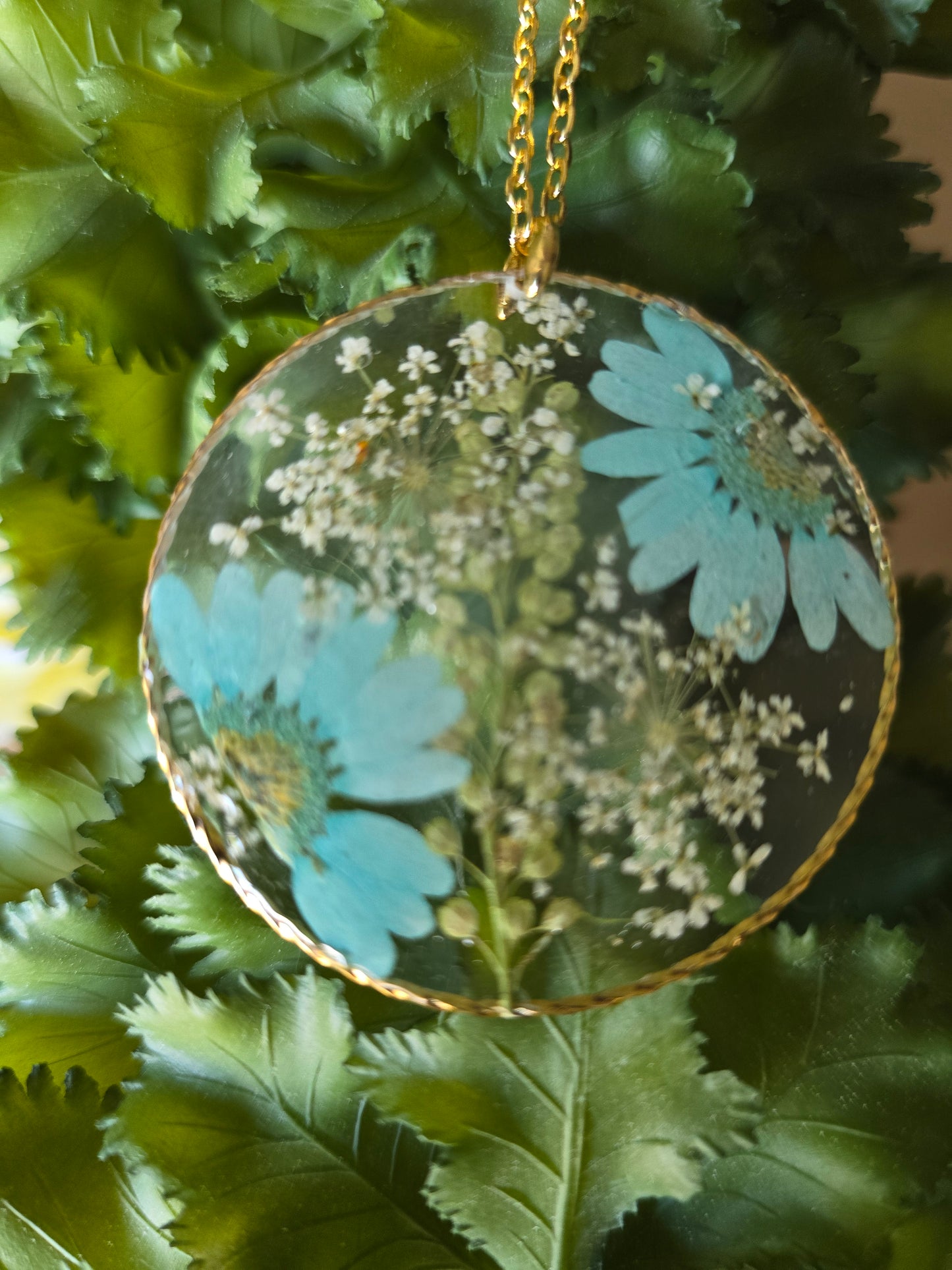 pendentif floral ambitieuse