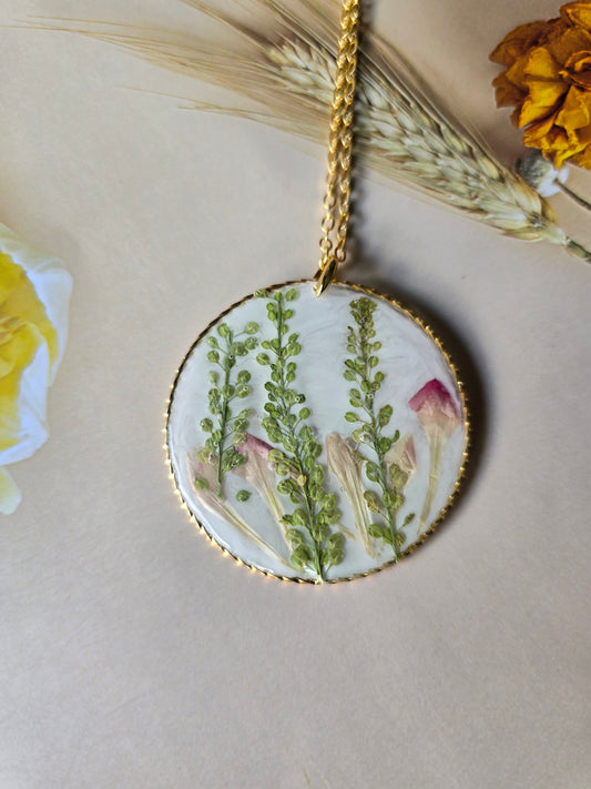 pendentif discret floral