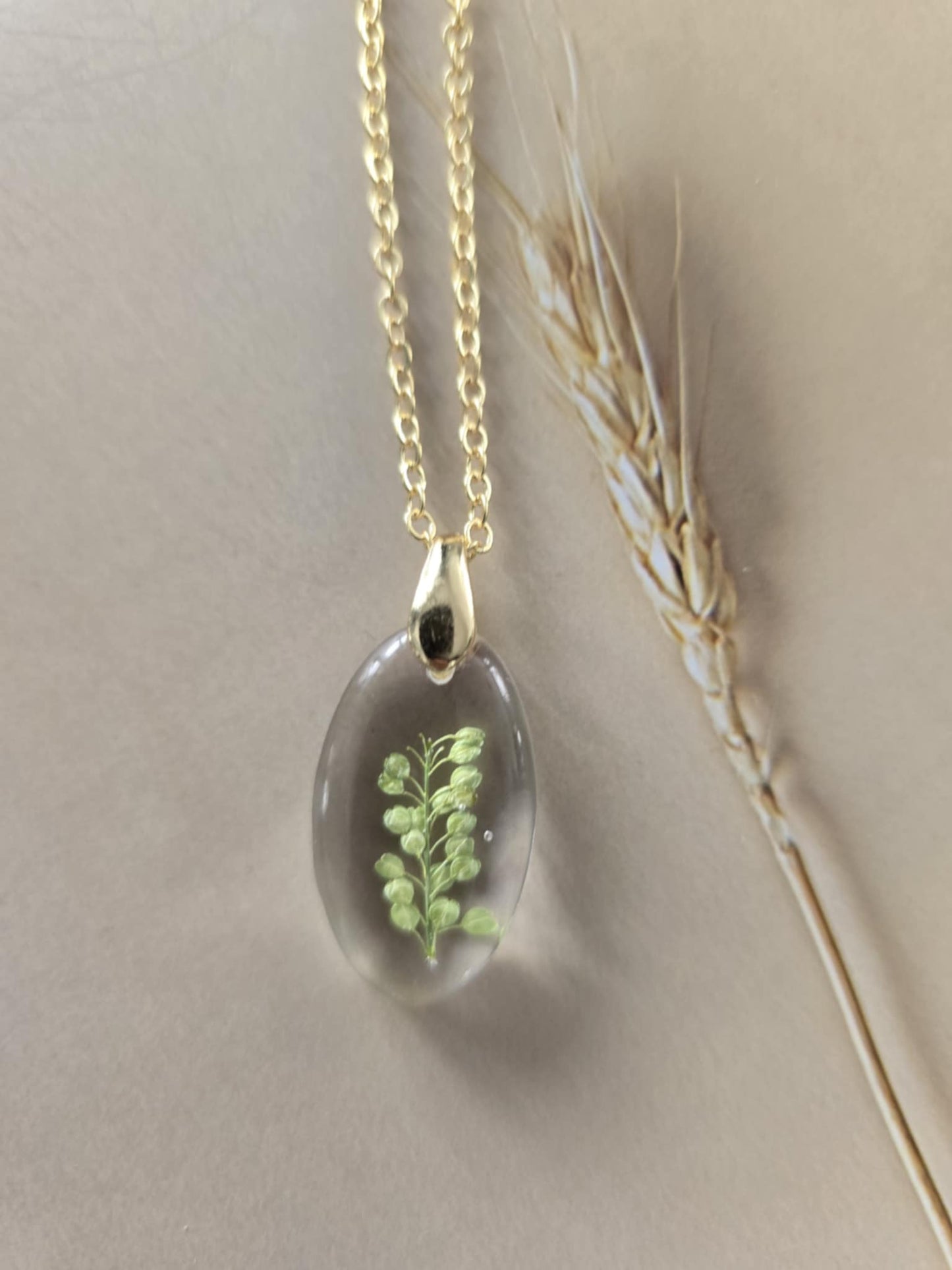 Pendentif minimaliste verdure
