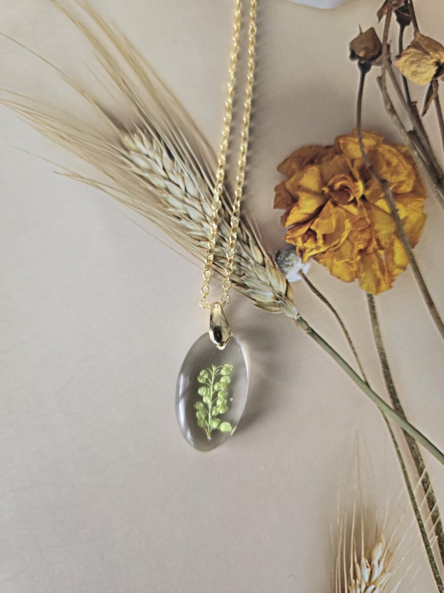 Pendentif minimaliste verdure