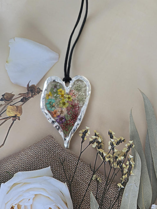 pendentif argenté coloré floral