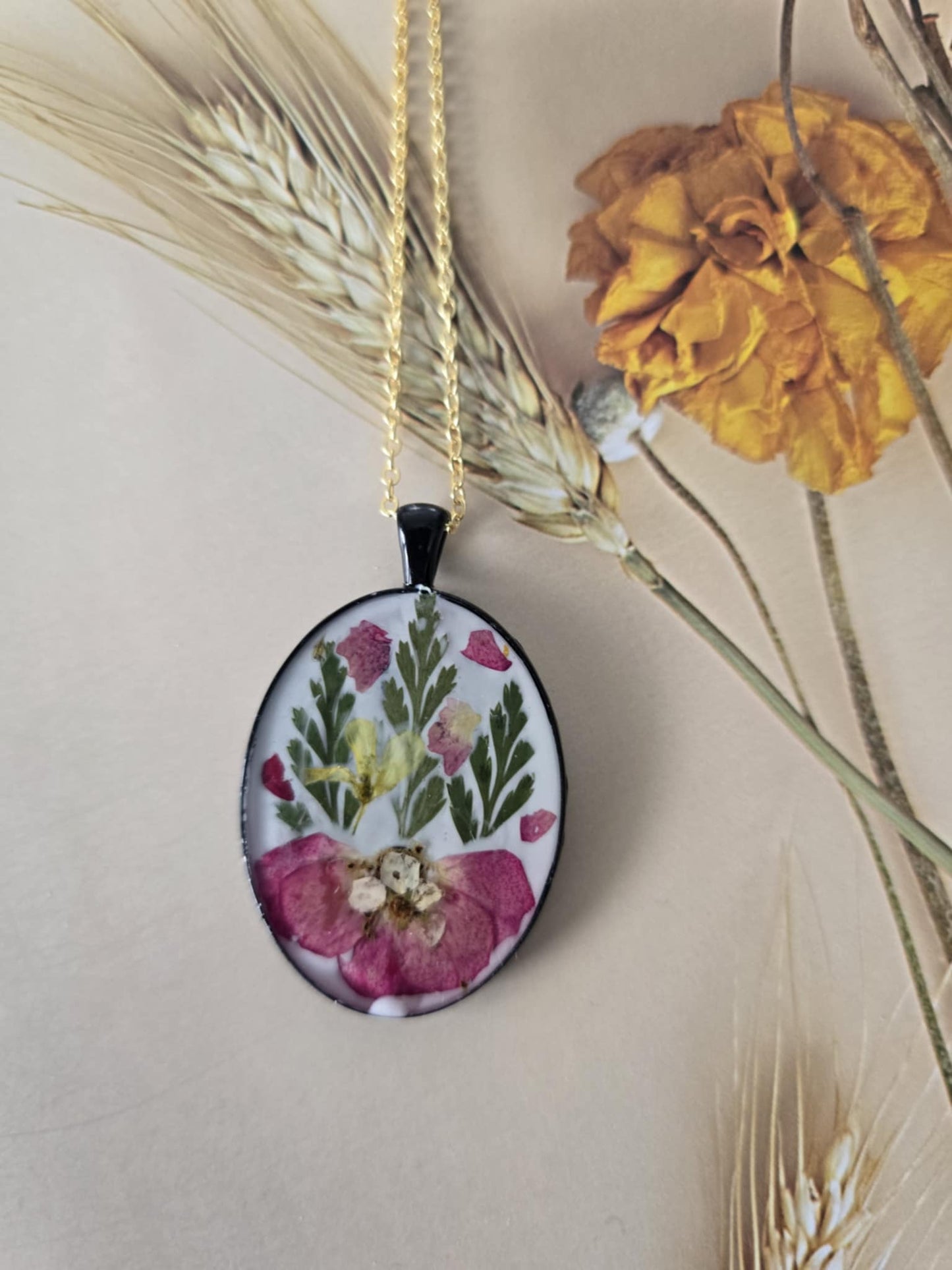 Pendentif rose floral