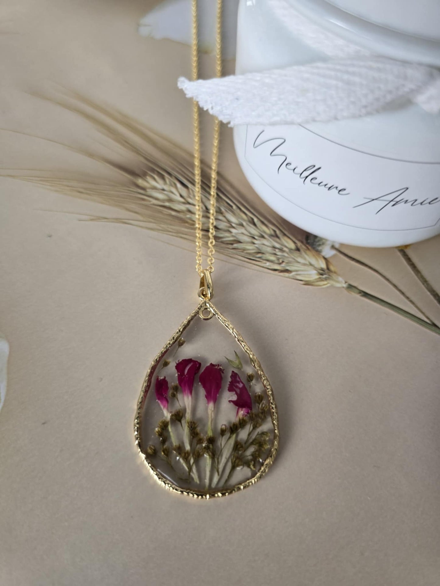 Pendentif de fleurs rouges élégante