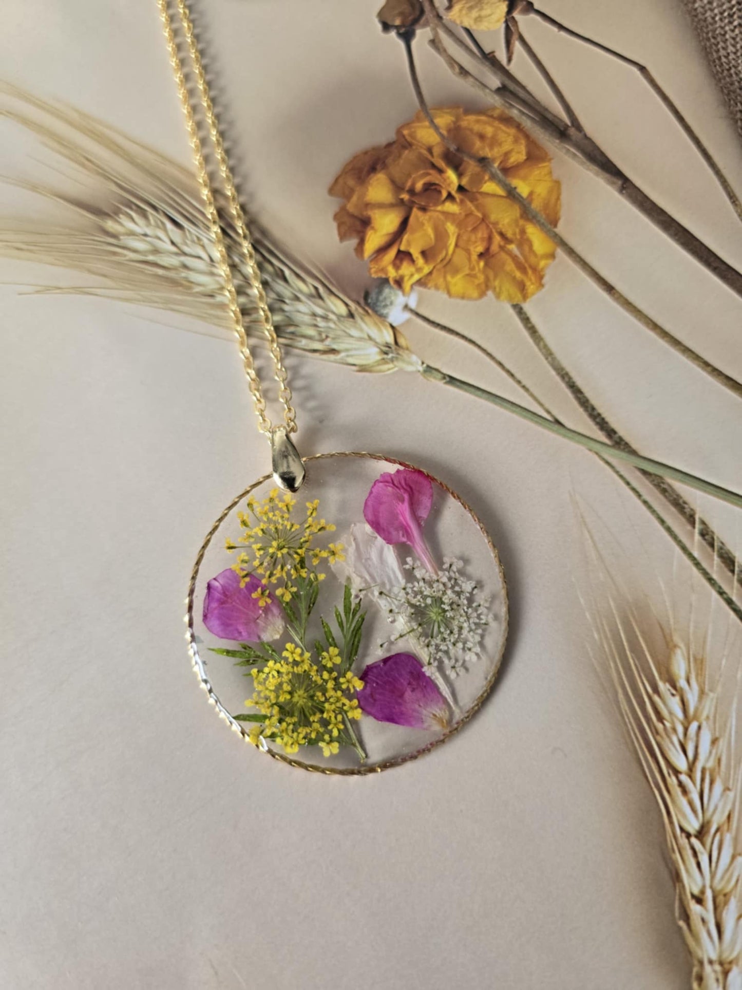 Pendentif unique pétale