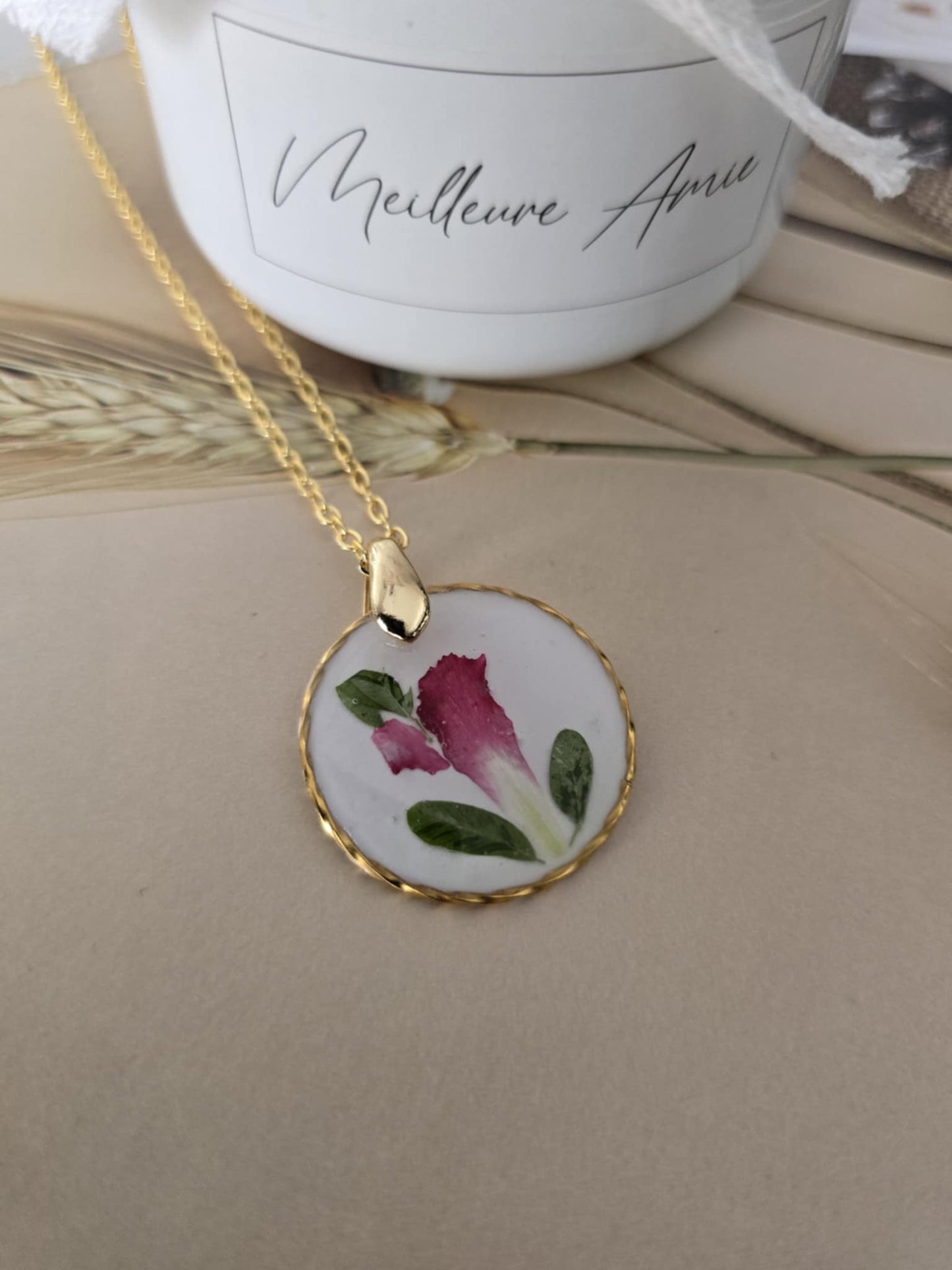 Pendentif floral envoutante