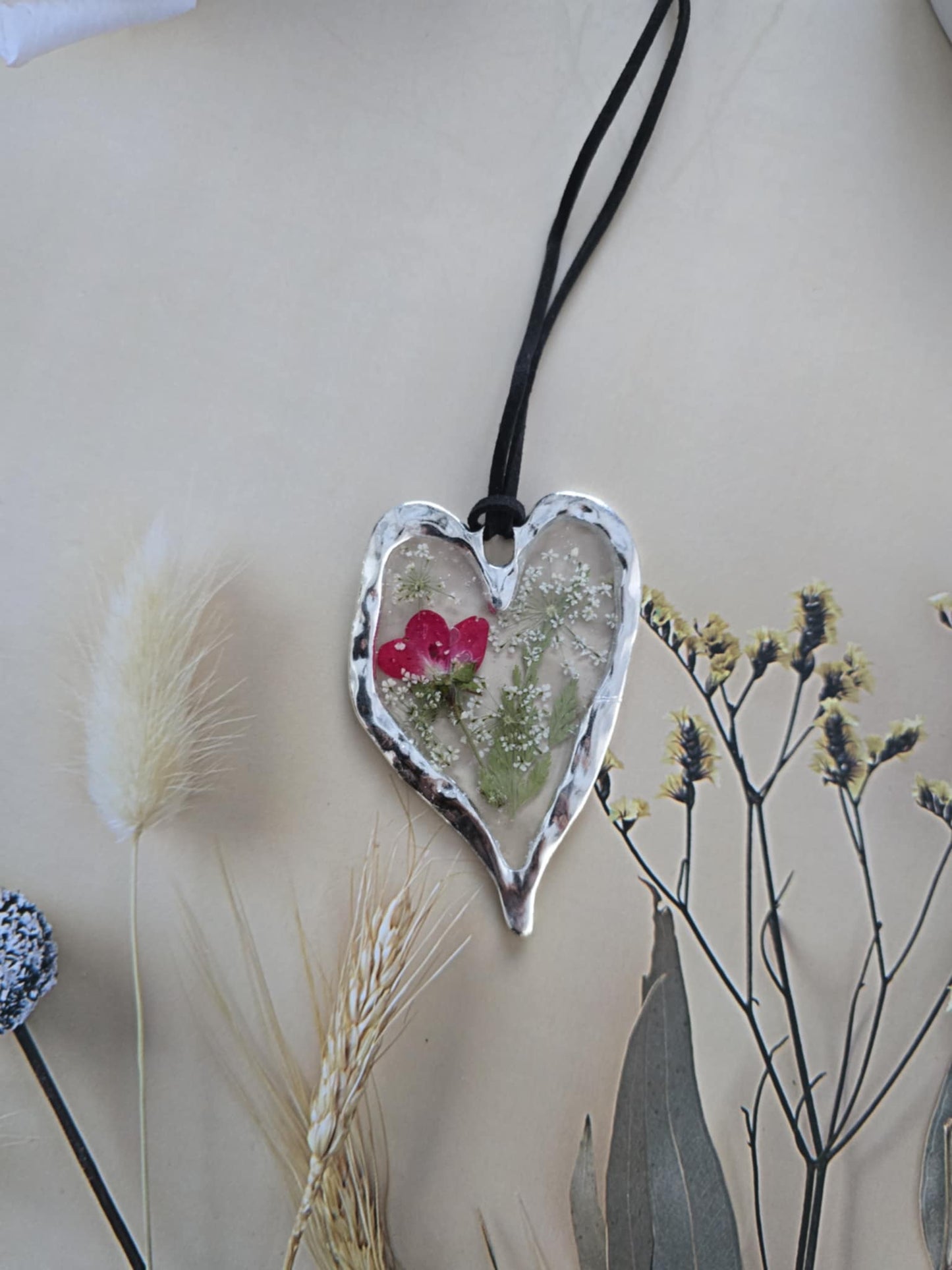 pendentif argenté floral unique