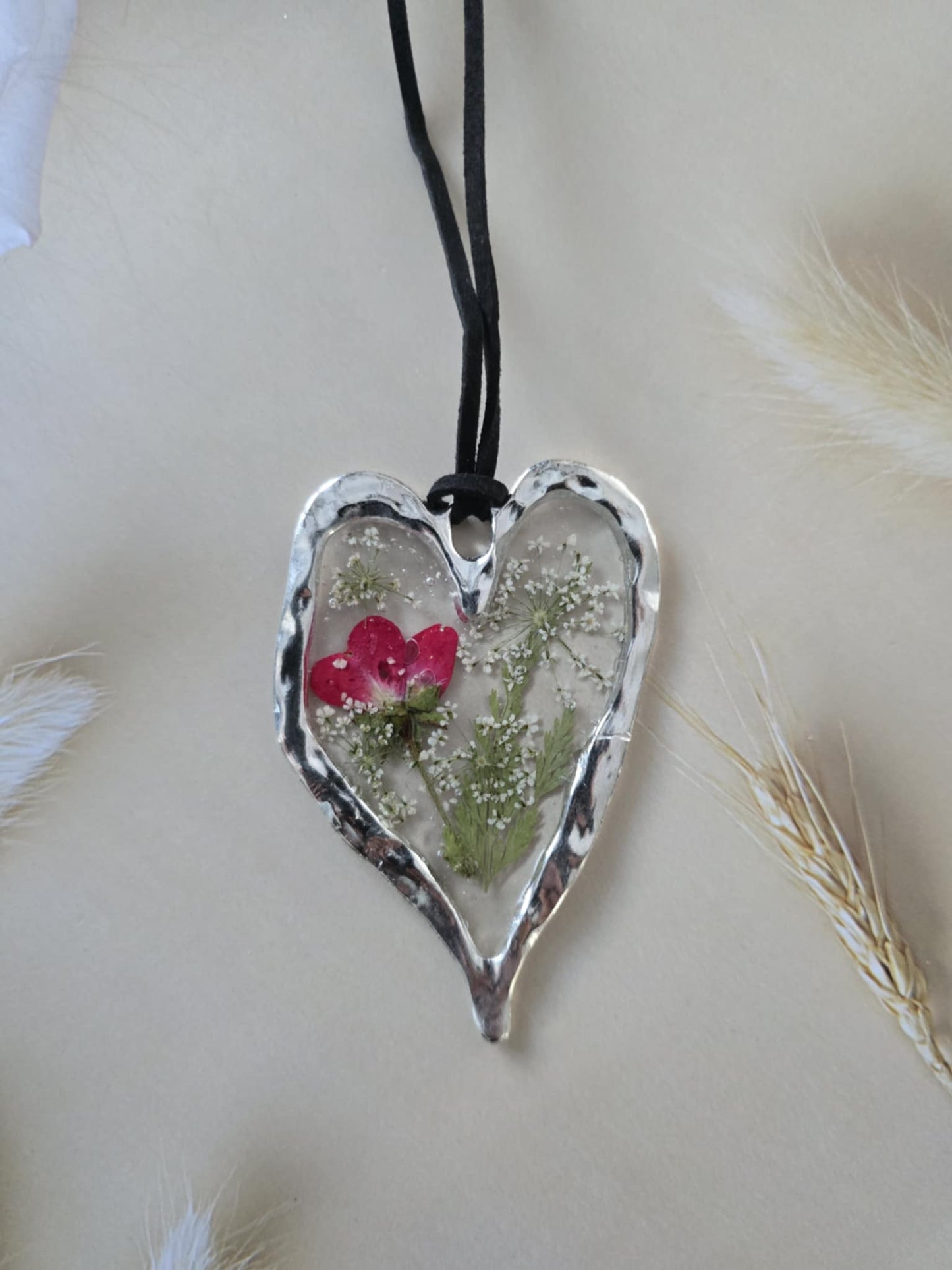 pendentif argenté floral unique
