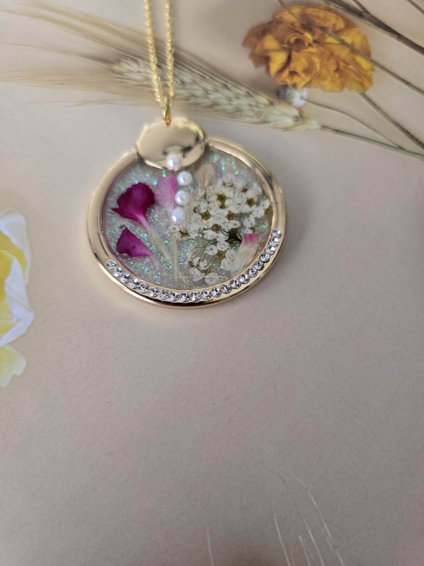 Pendentif floral majestueux