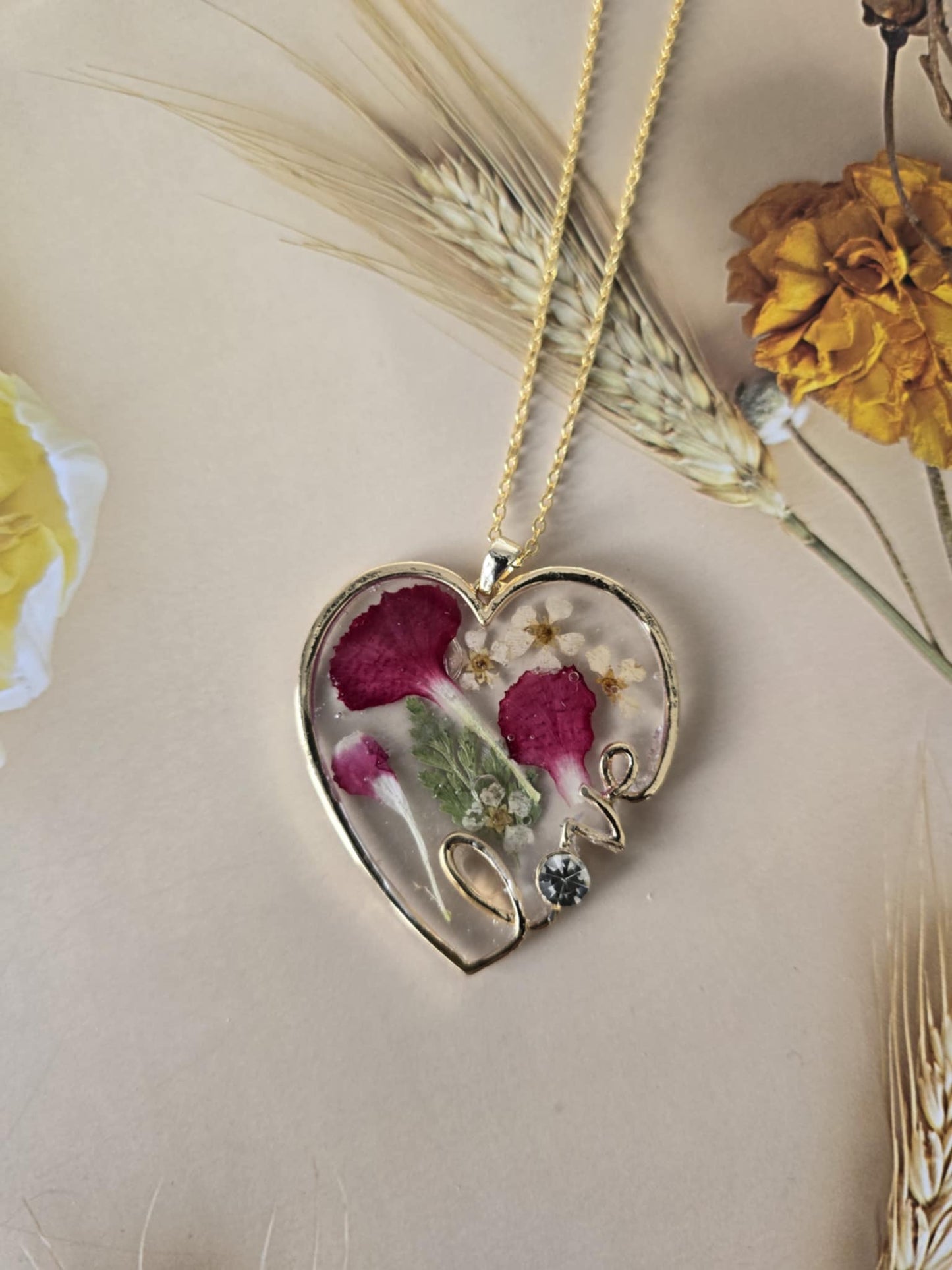 Pendentif love pétale floral