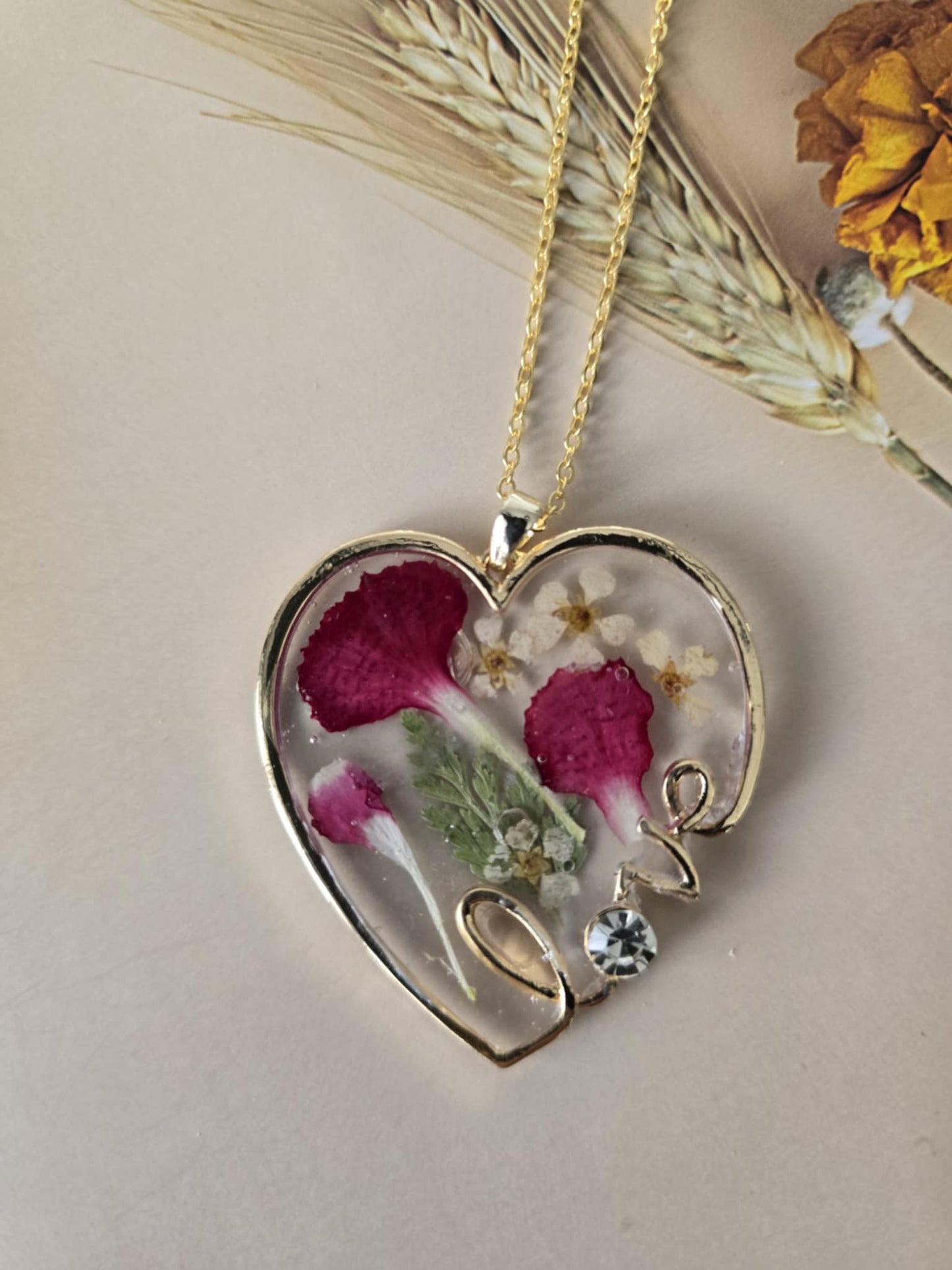 Pendentif love pétale floral