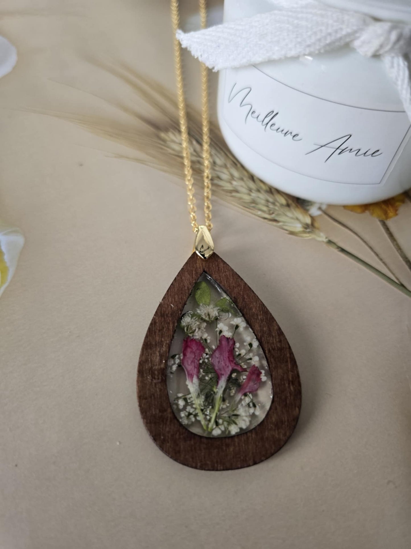 Pendentif floral romance boisé
