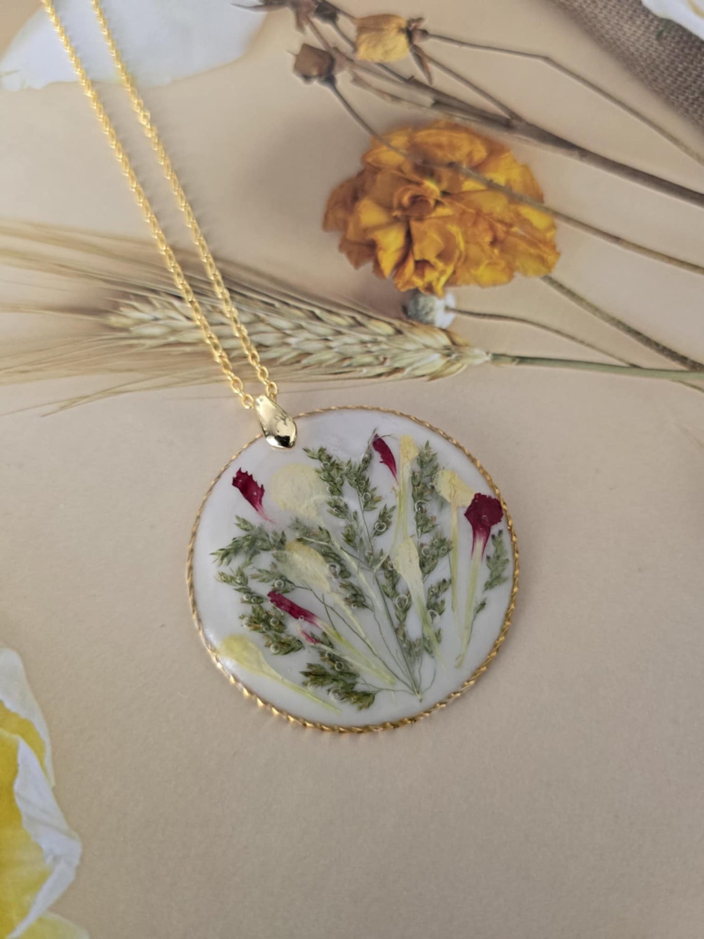 Pendentif floral des champs