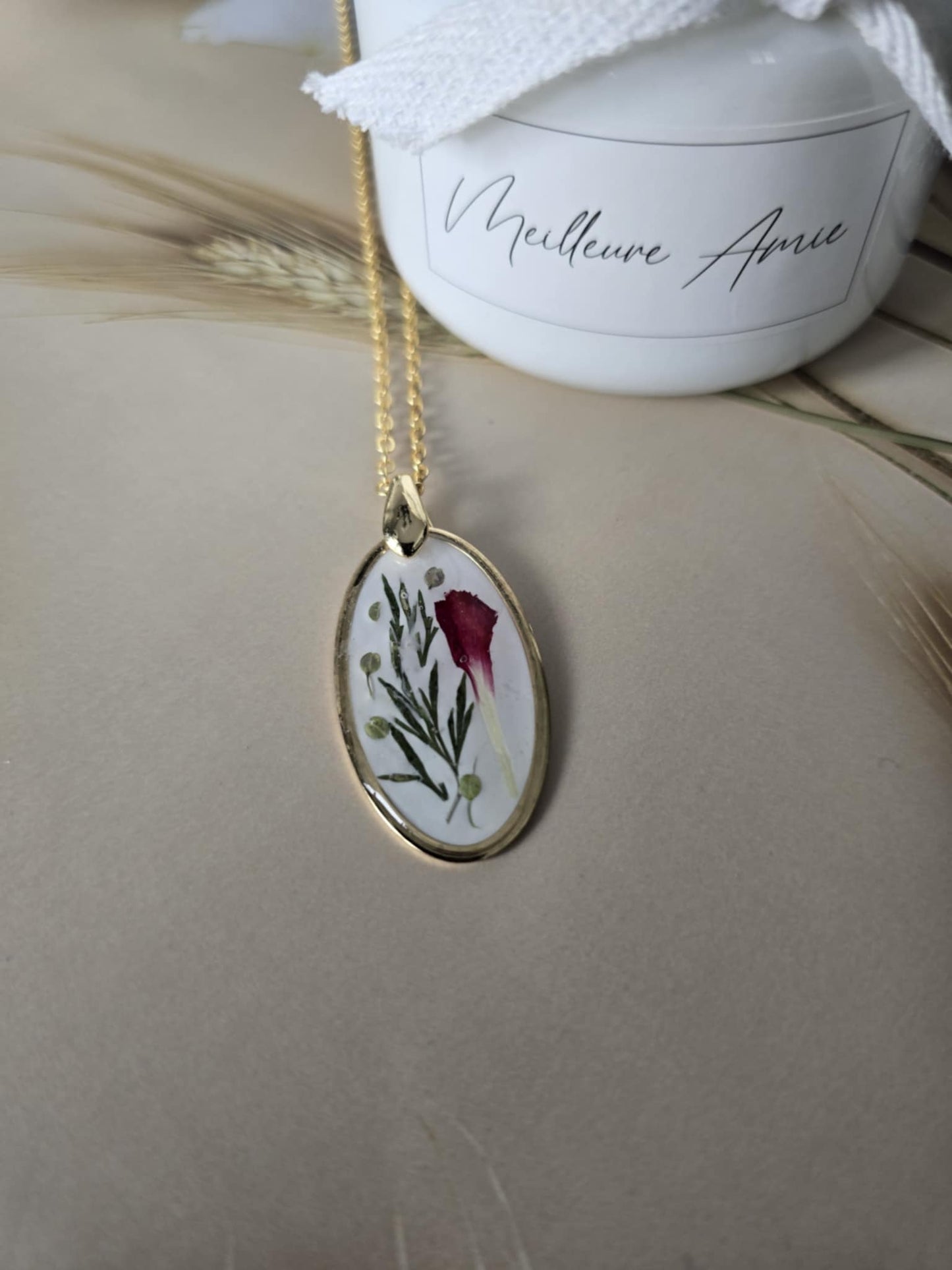 Pendentif floral délicat
