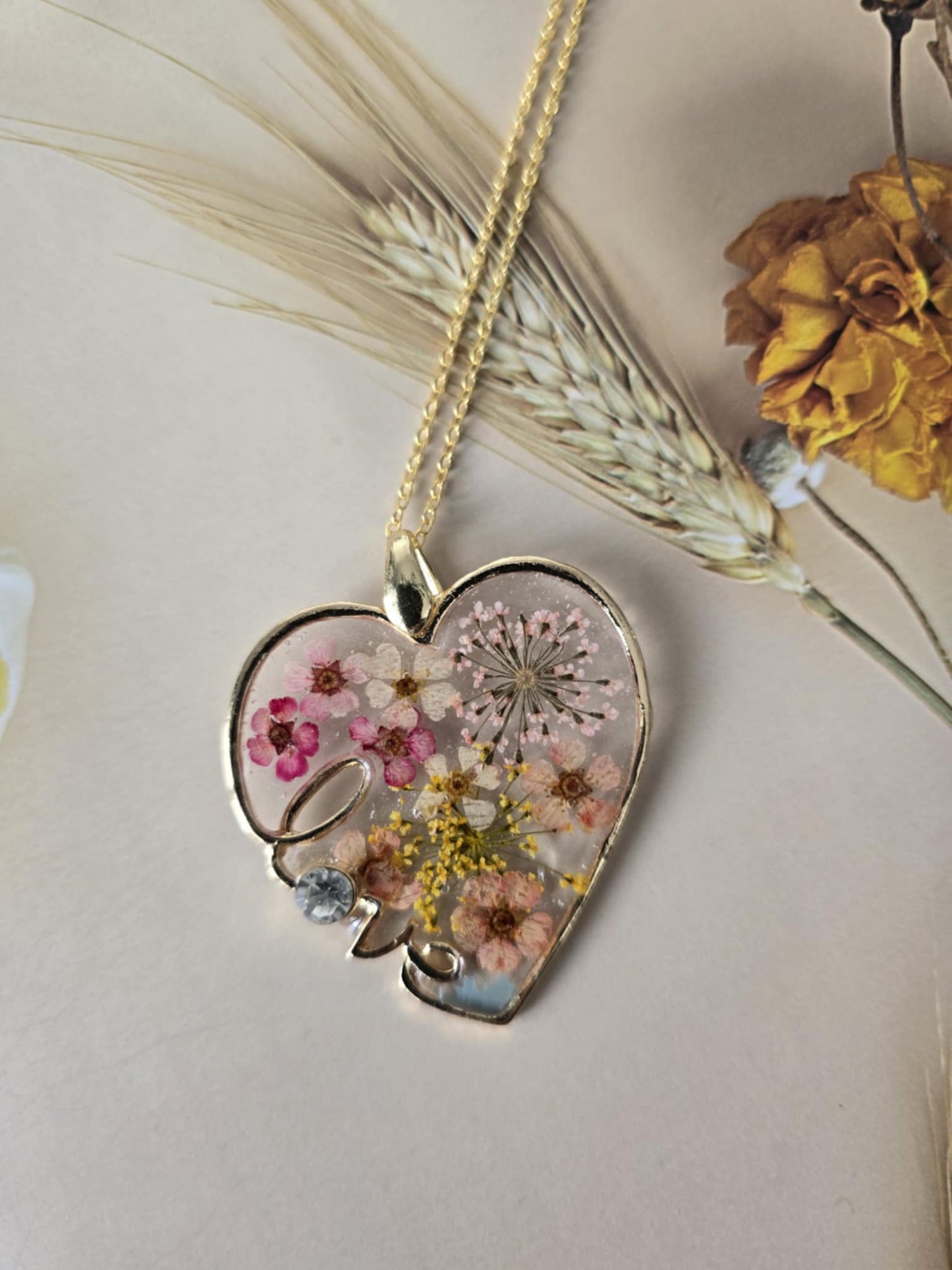 Pendentif love petites fleurs