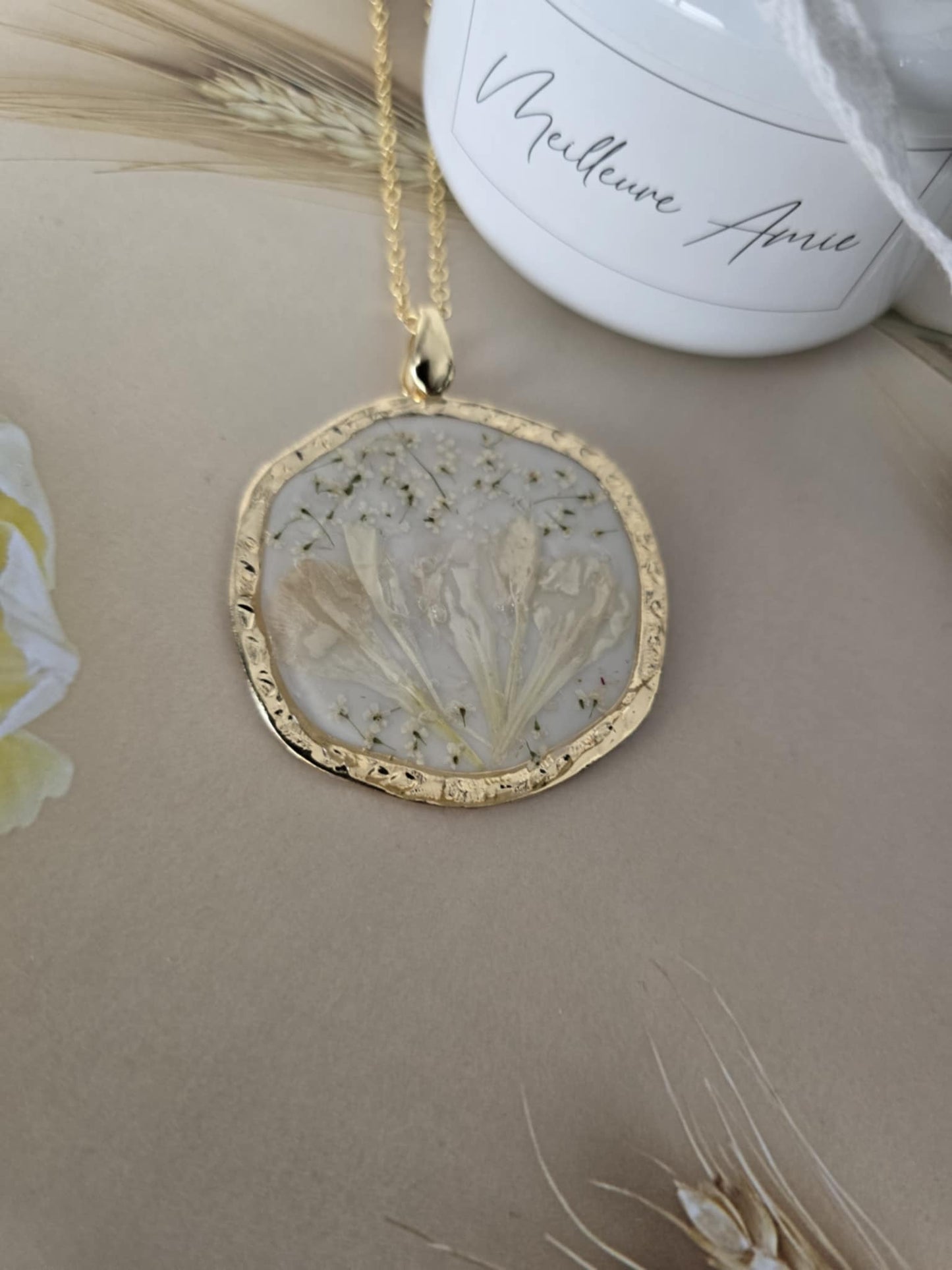 Pendentif floral tendre douceur
