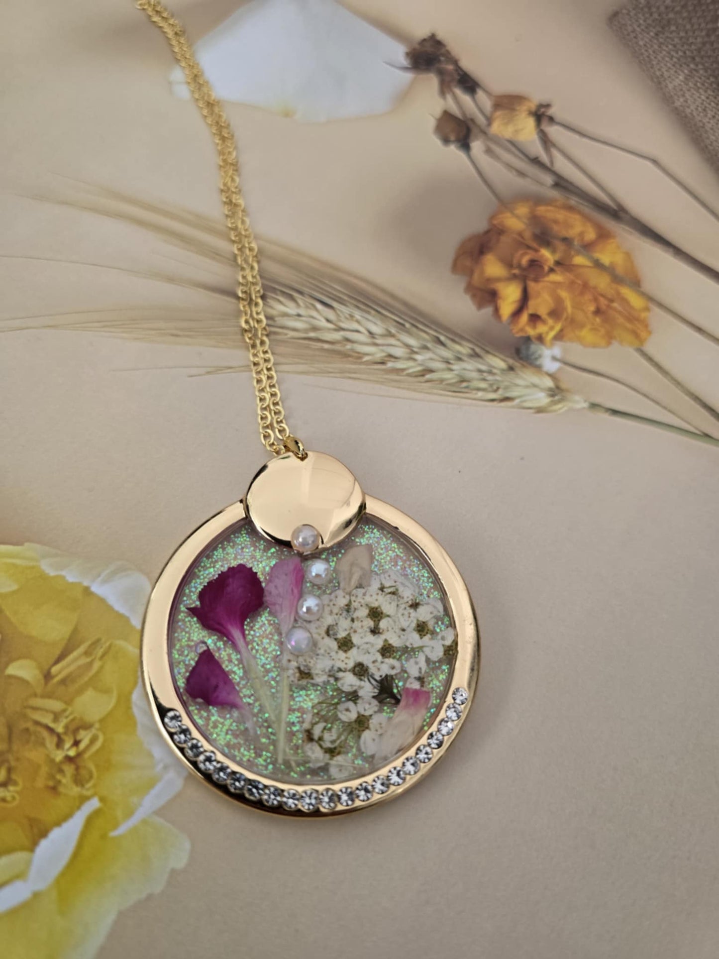 Pendentif floral majestueux
