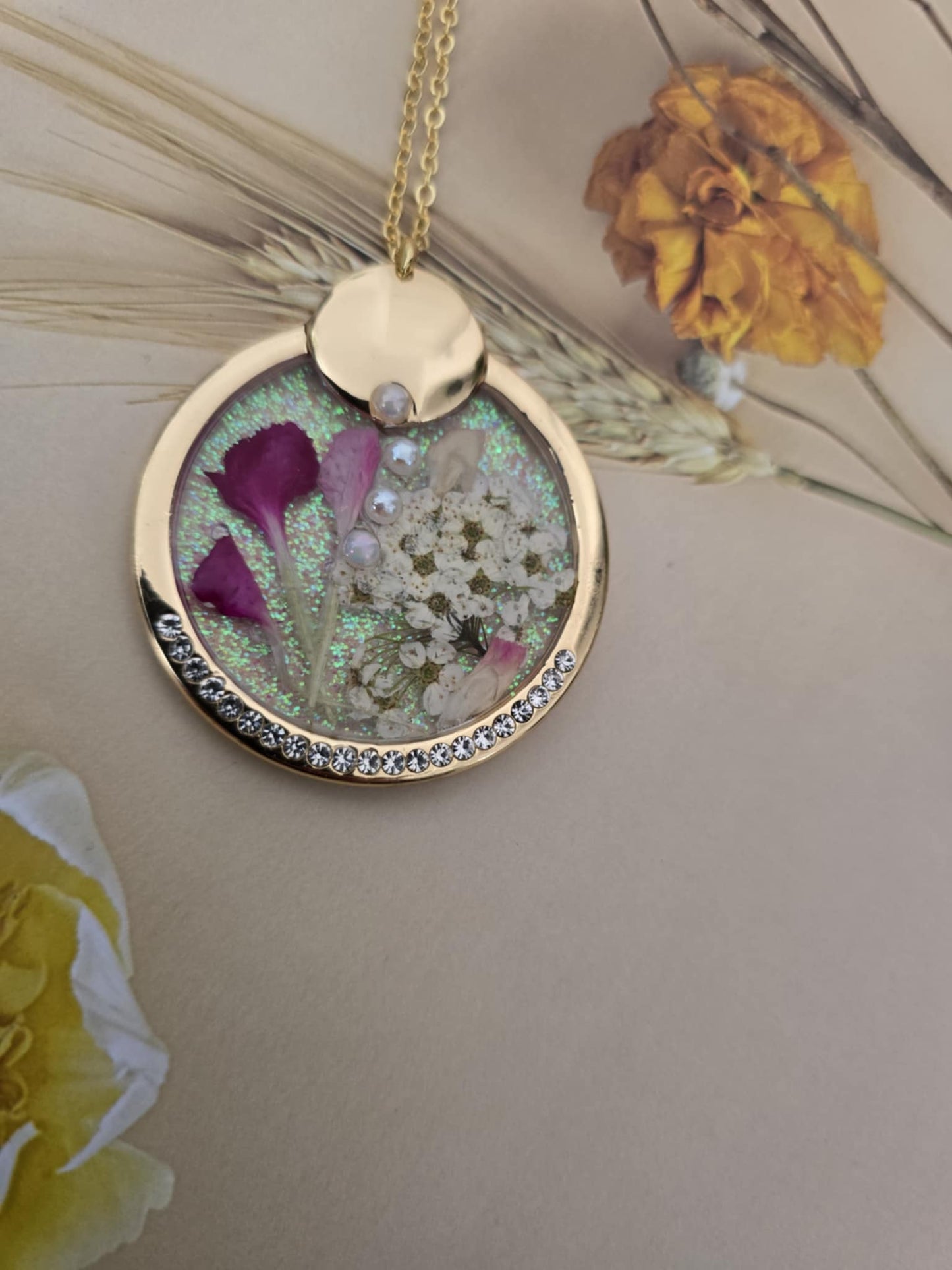 Pendentif floral majestueux