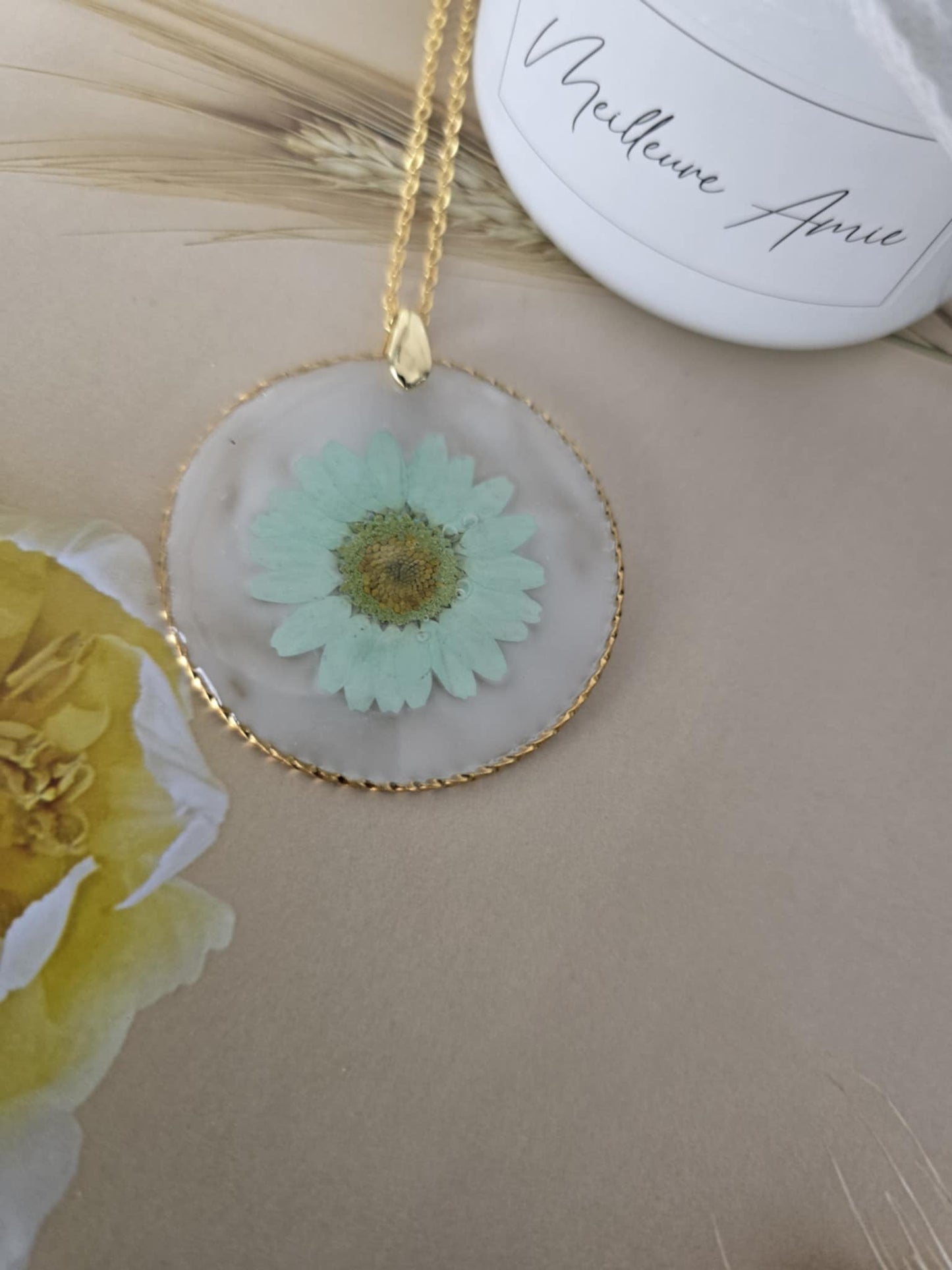 Pendentif Marguerite turquoise