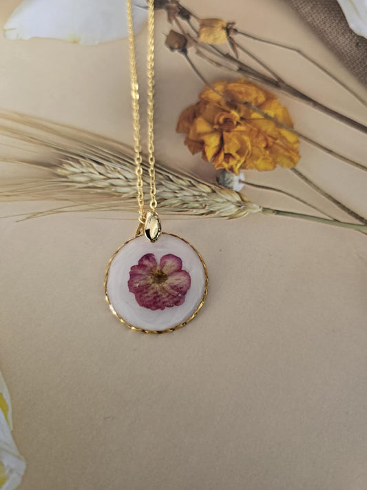 Pendentif floral rond mignon
