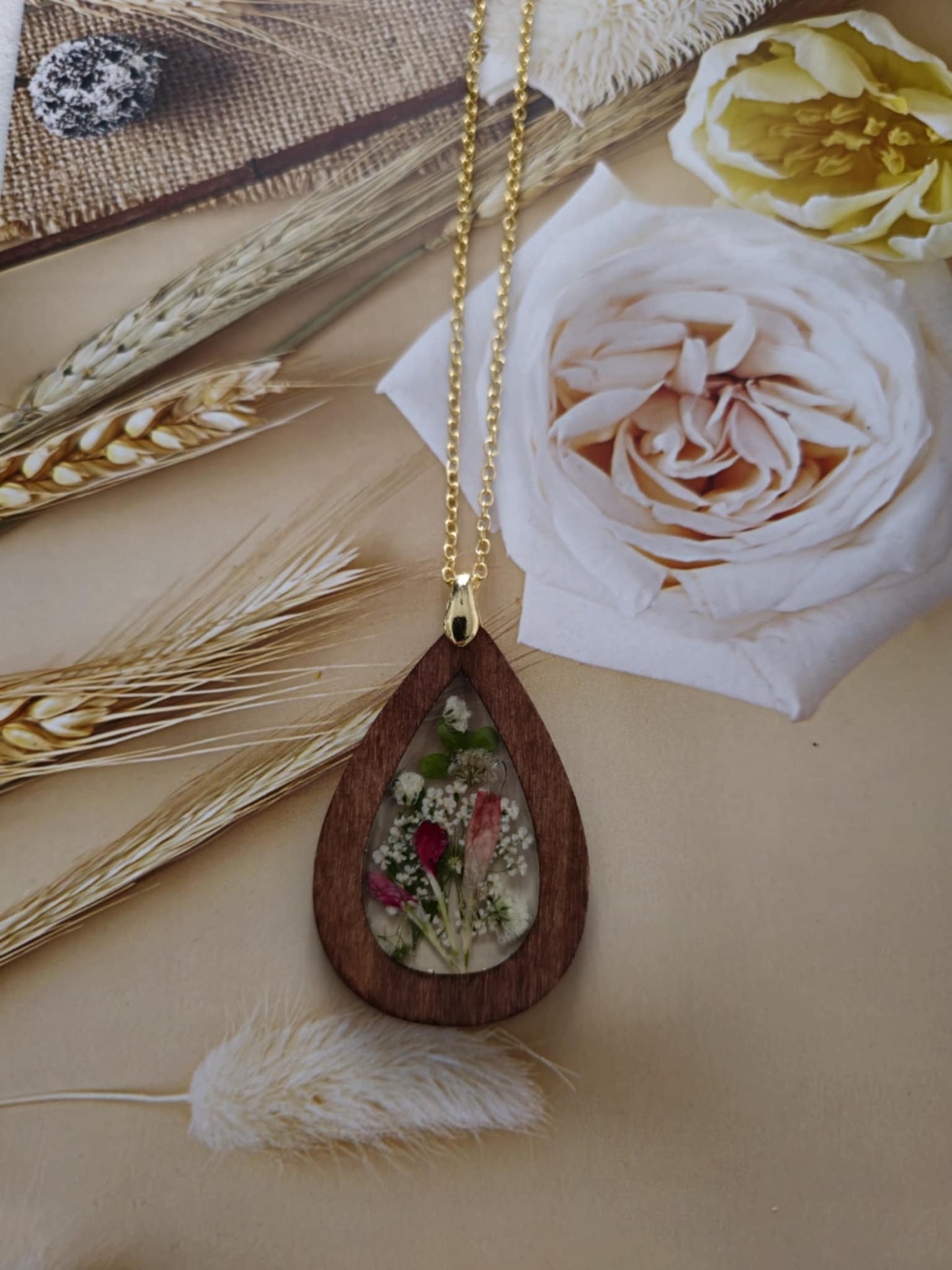 Pendentif chic en bois naturel