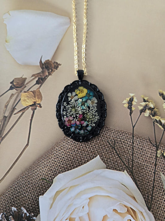 Pendentif floral amical