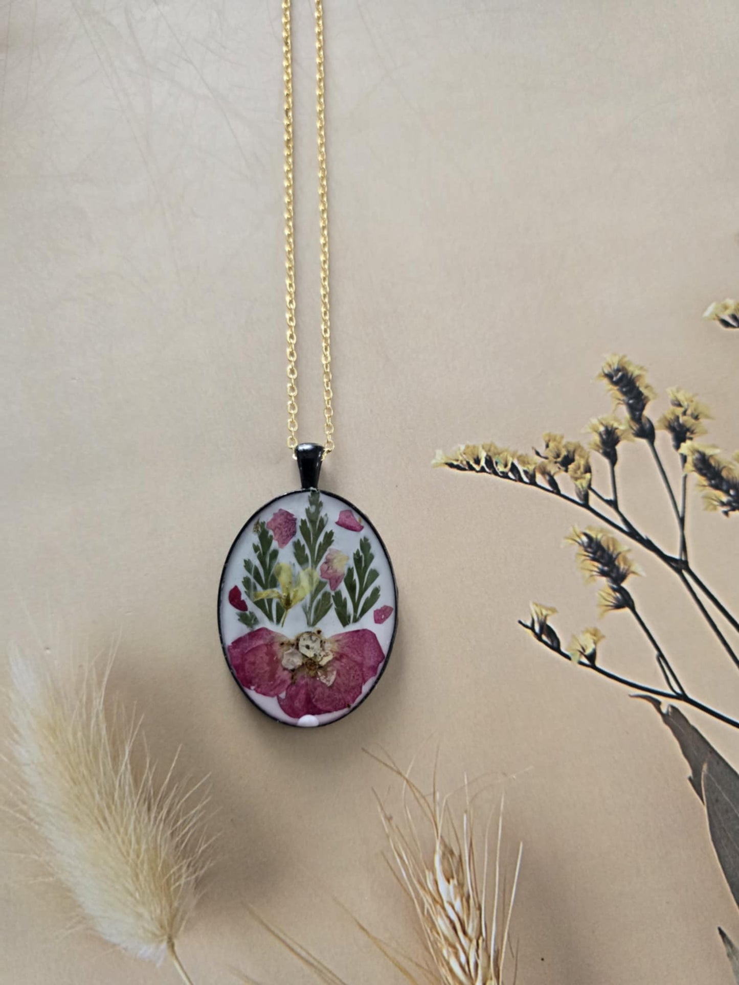 Pendentif rose floral