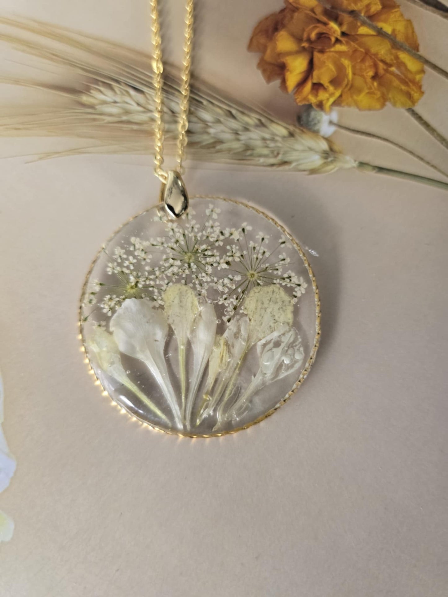 Pendentif floral exquis