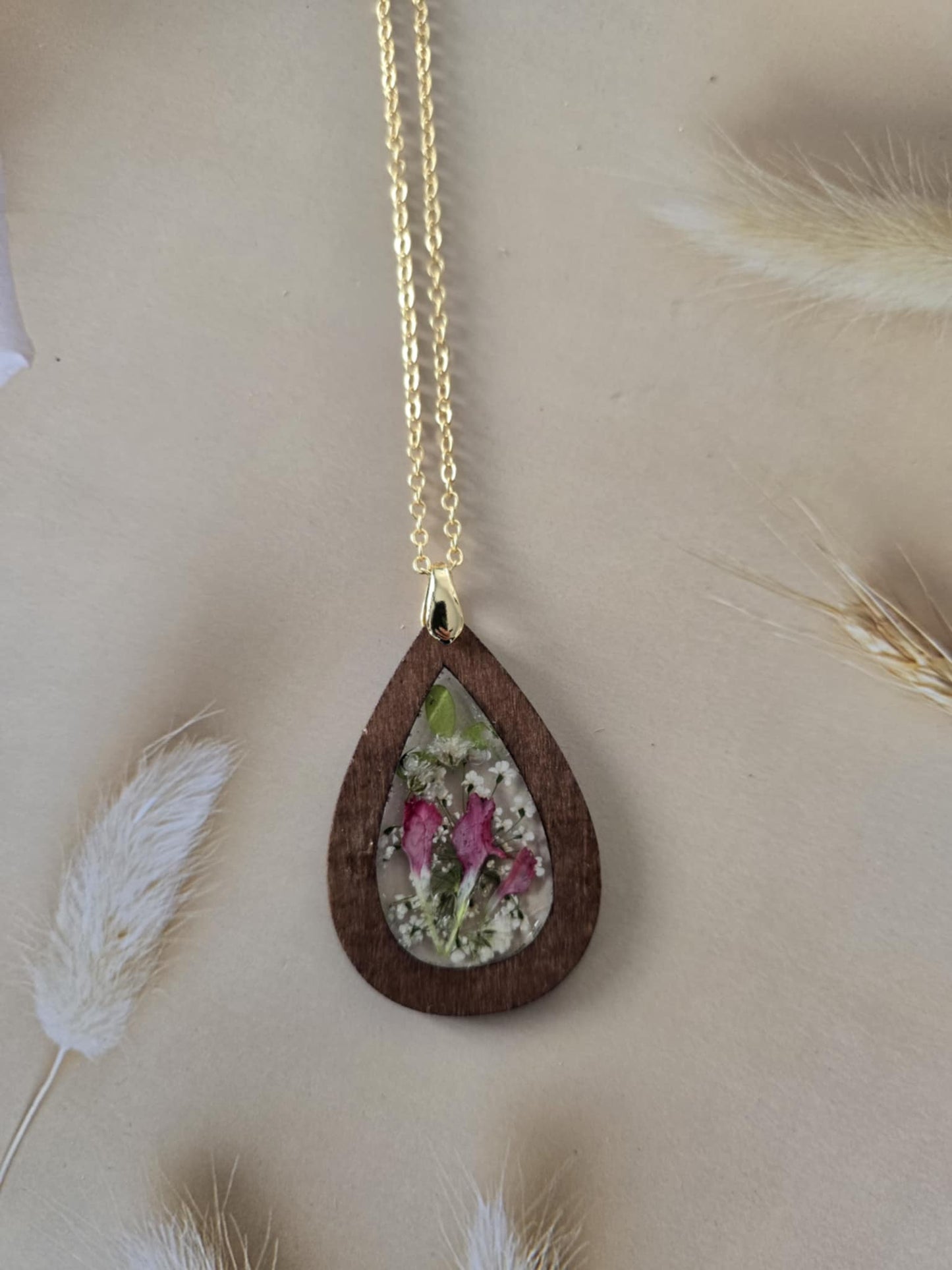 Pendentif floral romance boisé