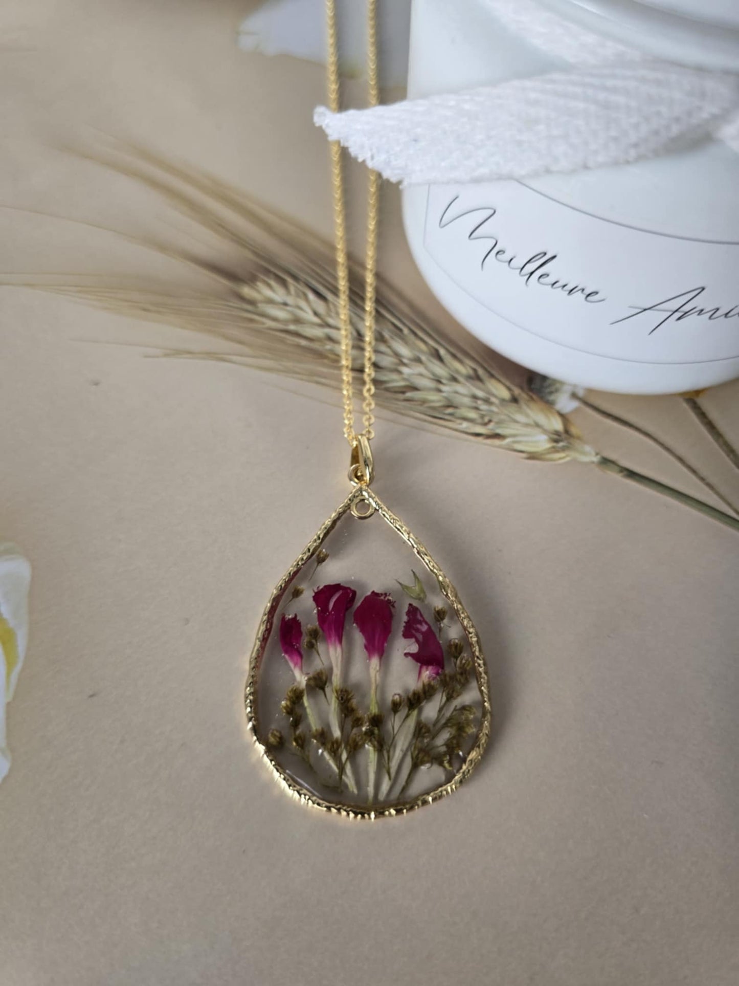Pendentif de fleurs rouges élégante