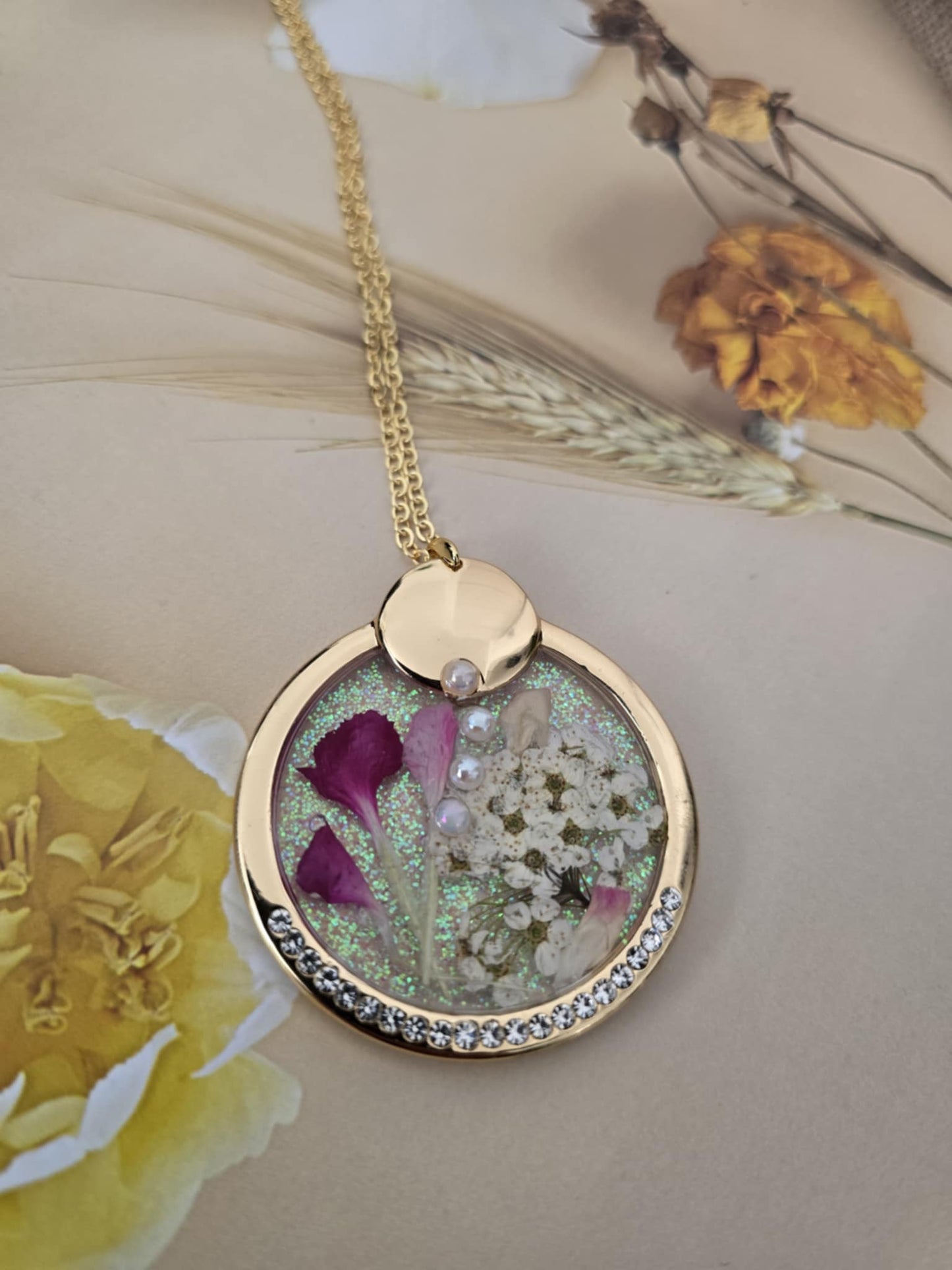 Pendentif floral majestueux