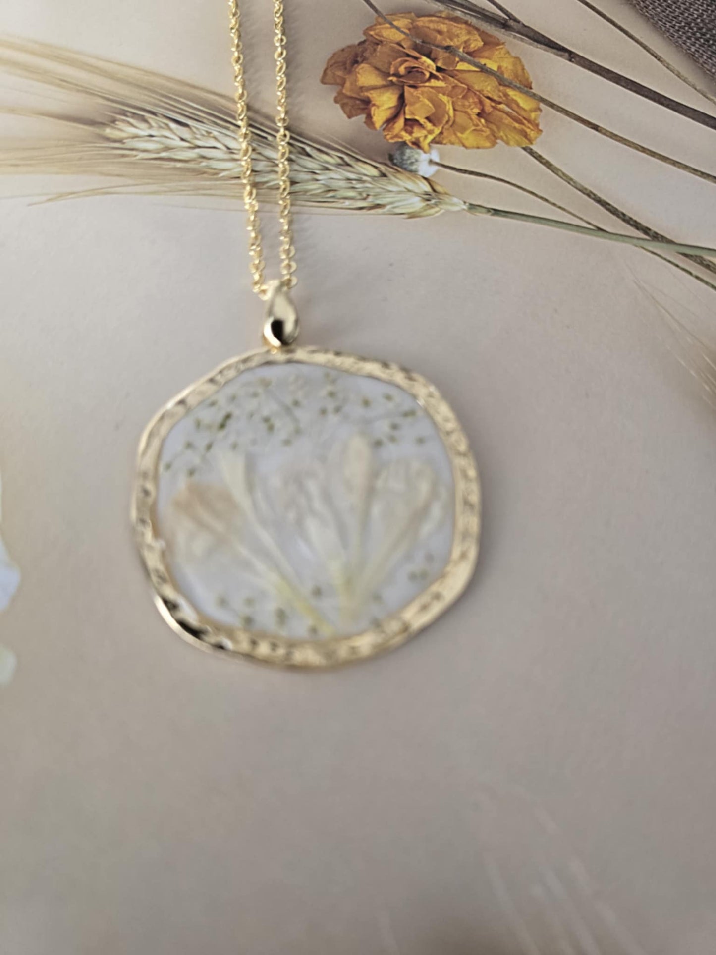 Pendentif floral tendre douceur