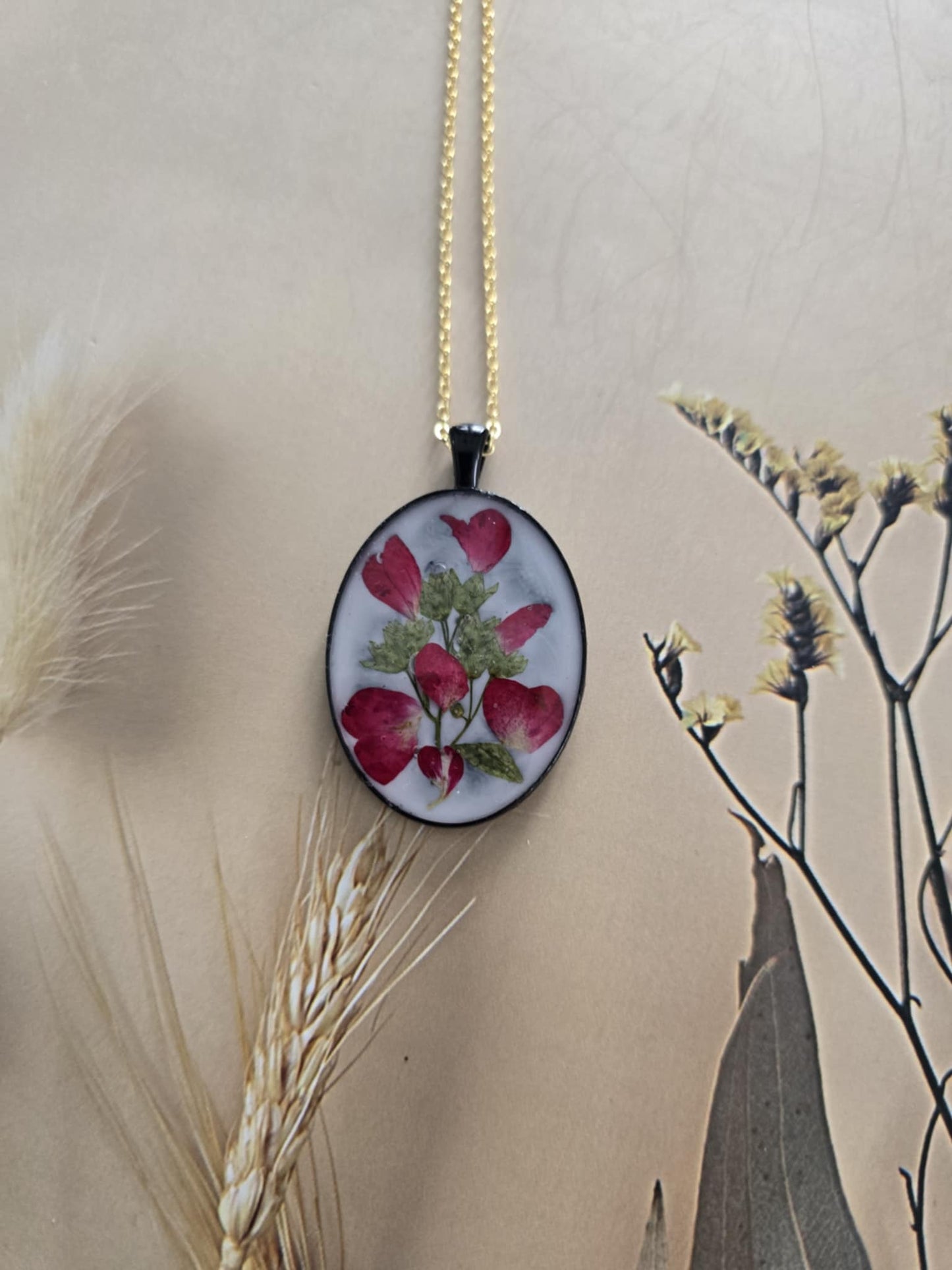 Pendentif floral tendre